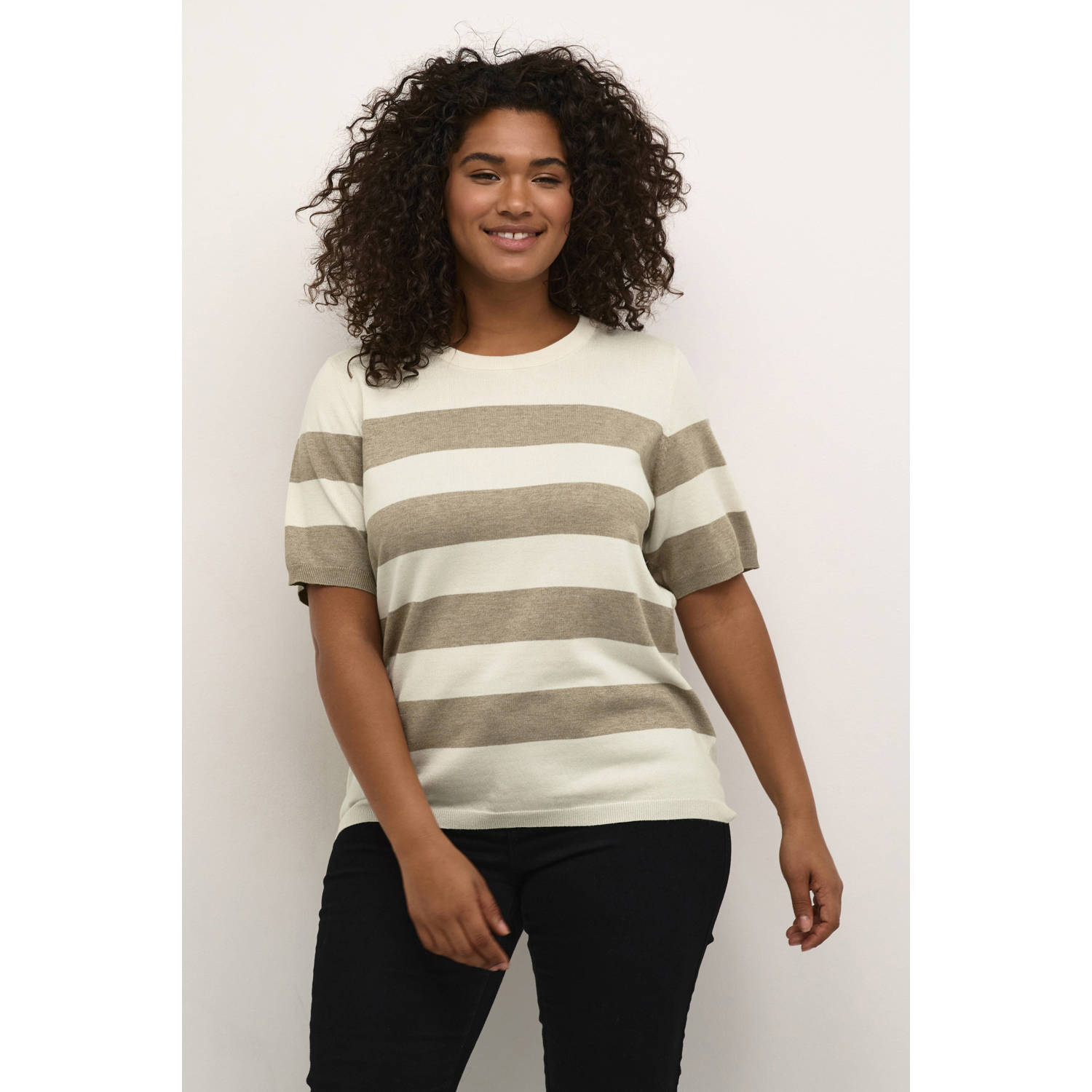 Kaffe Curve gestreepte fijngebreide top ecru beige