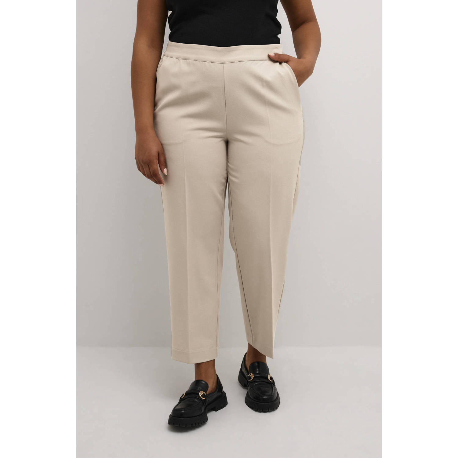 Kaffe Curve cropped slim fit pantalon beige