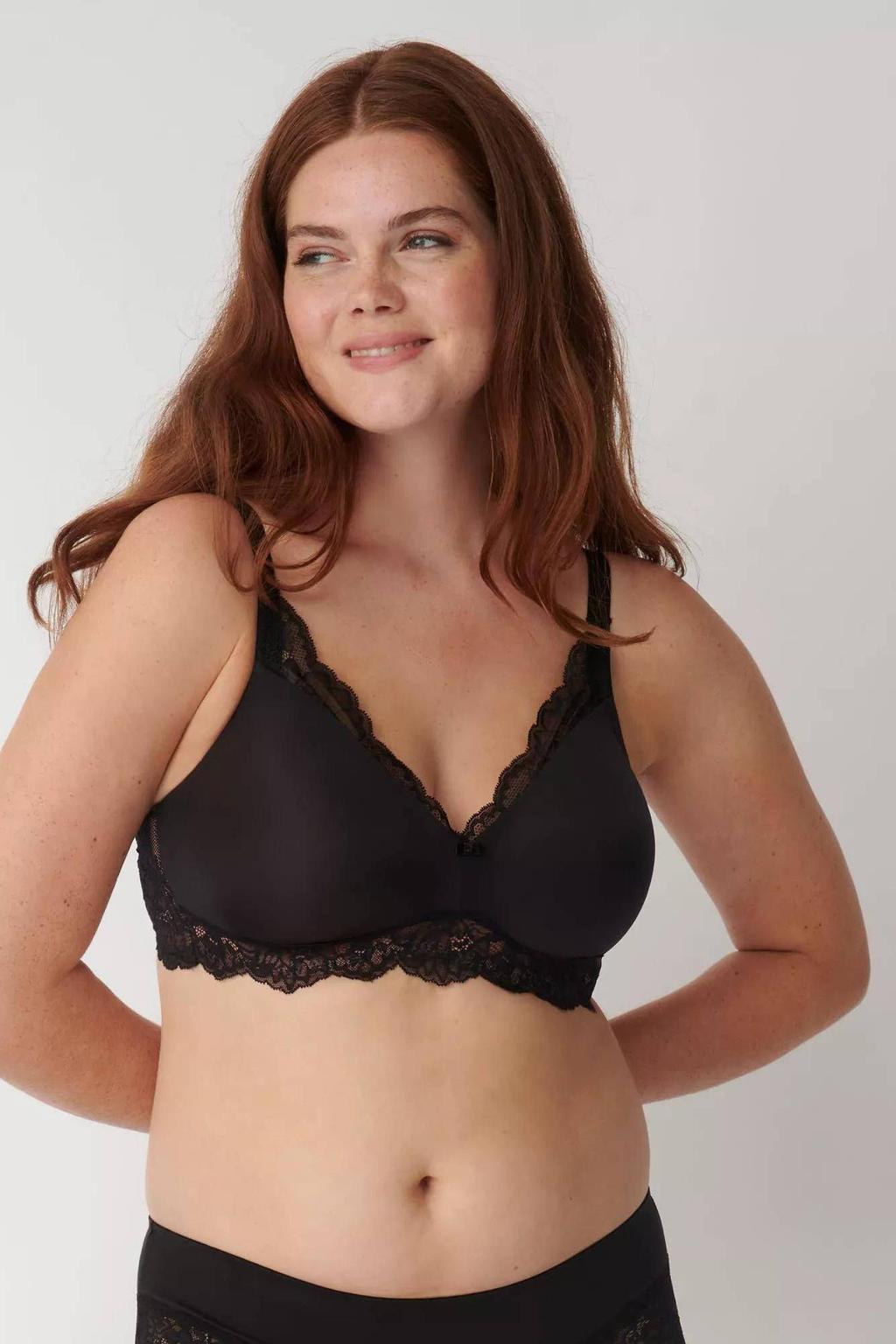Triumph voorgevormde bh zonder beugel Amourette Charm zwart