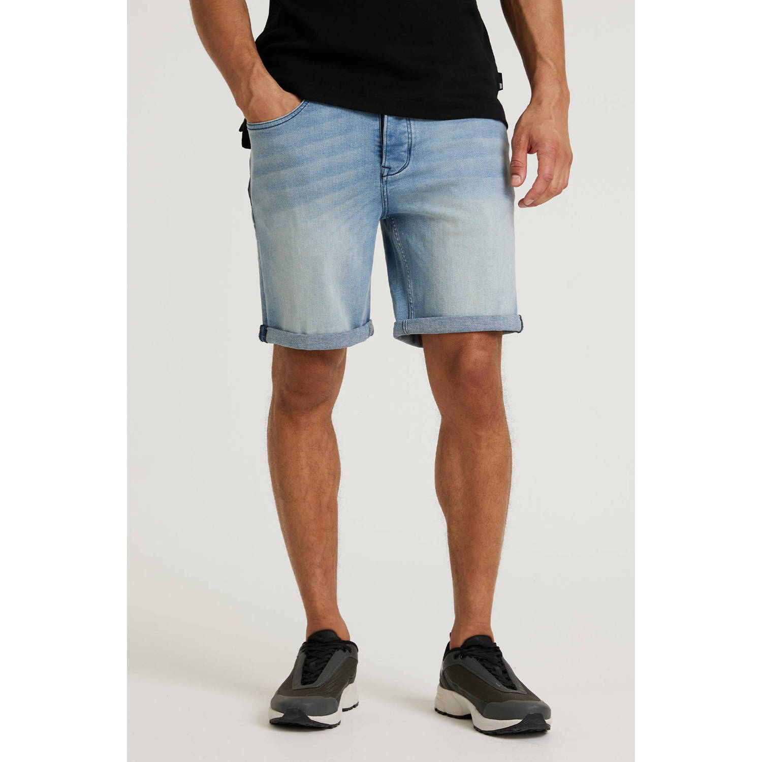 CHASIN' slim fit short Crown s. Barkis mid blue denim