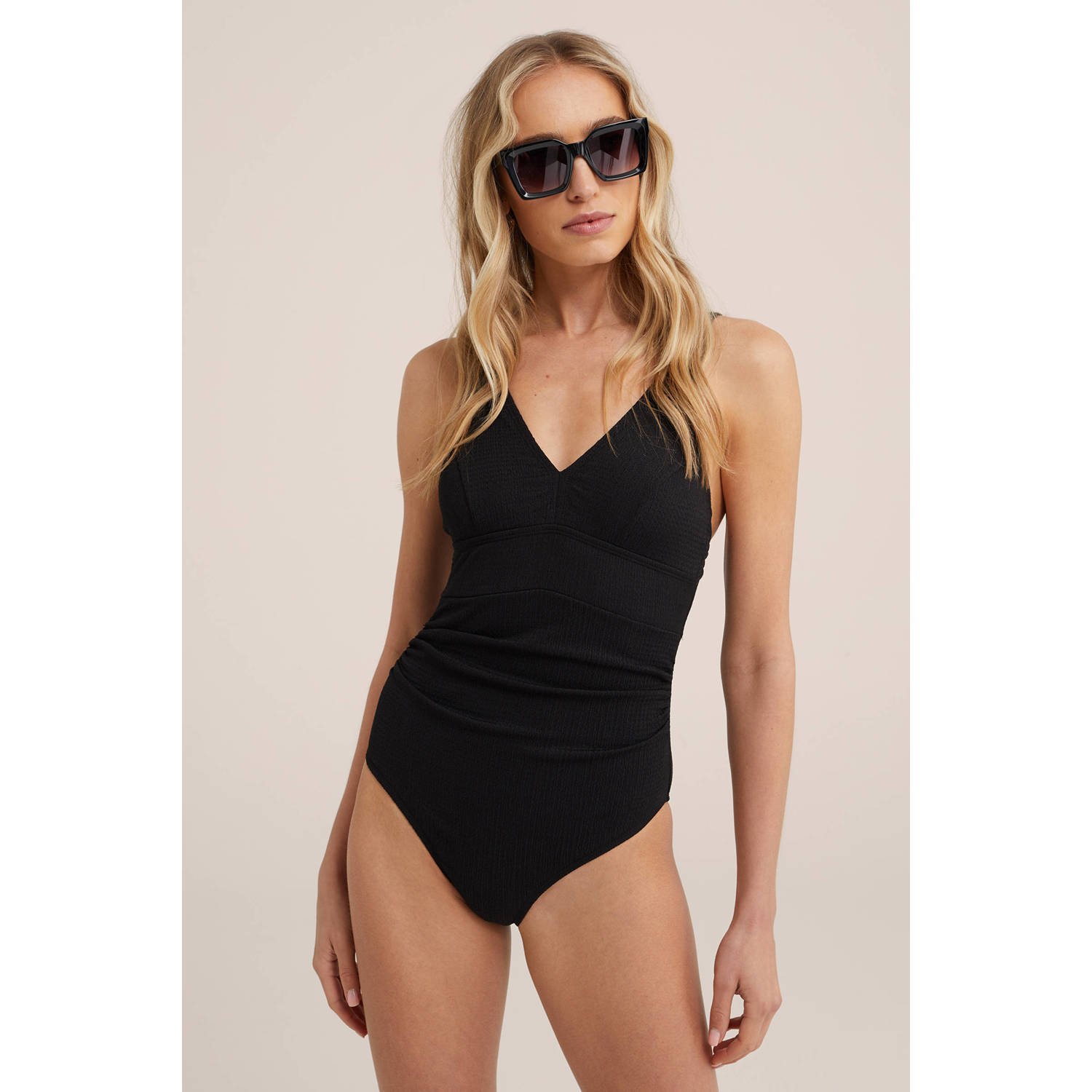 WE Fashion badpak met textuur zwart