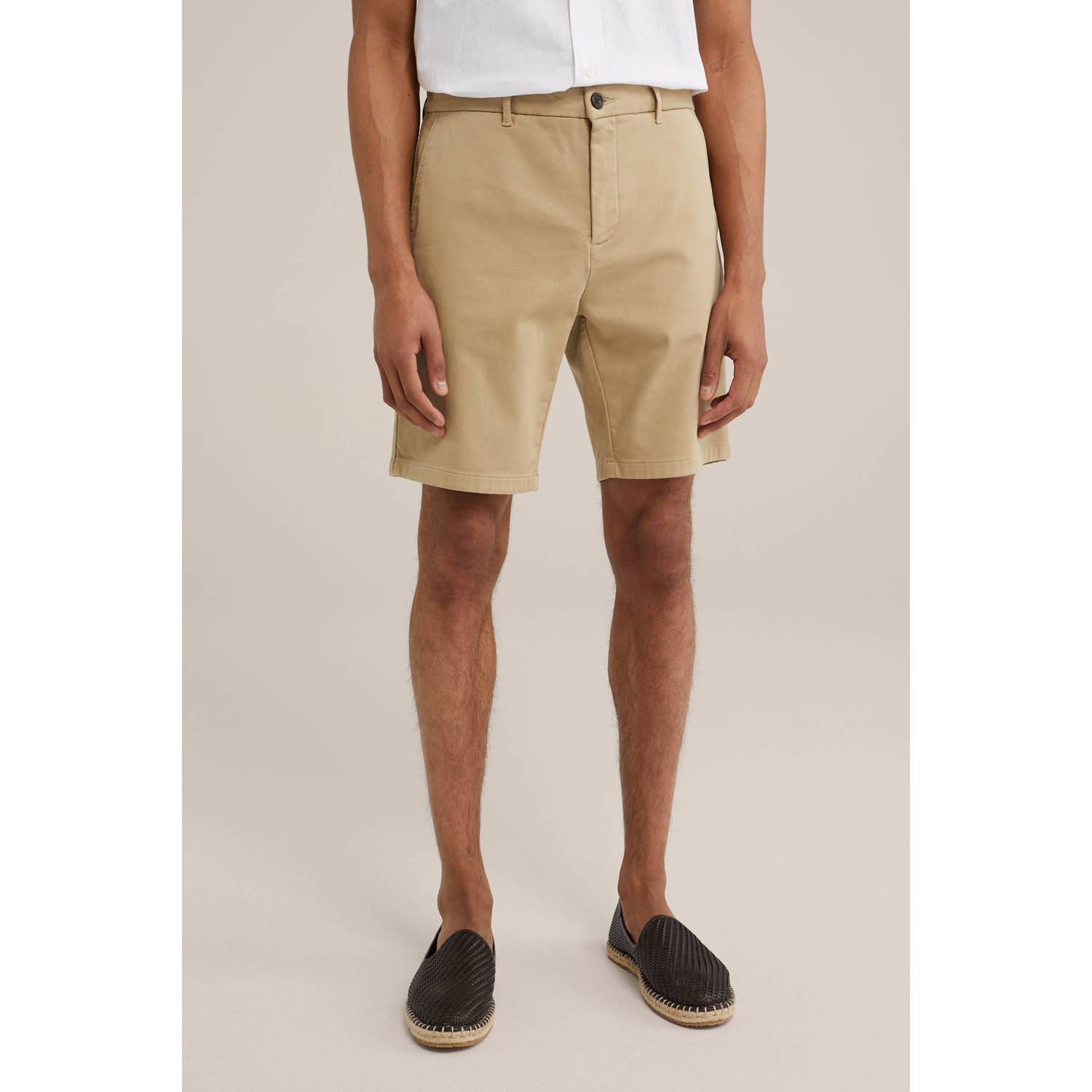 WE Fashion regular fit short greige