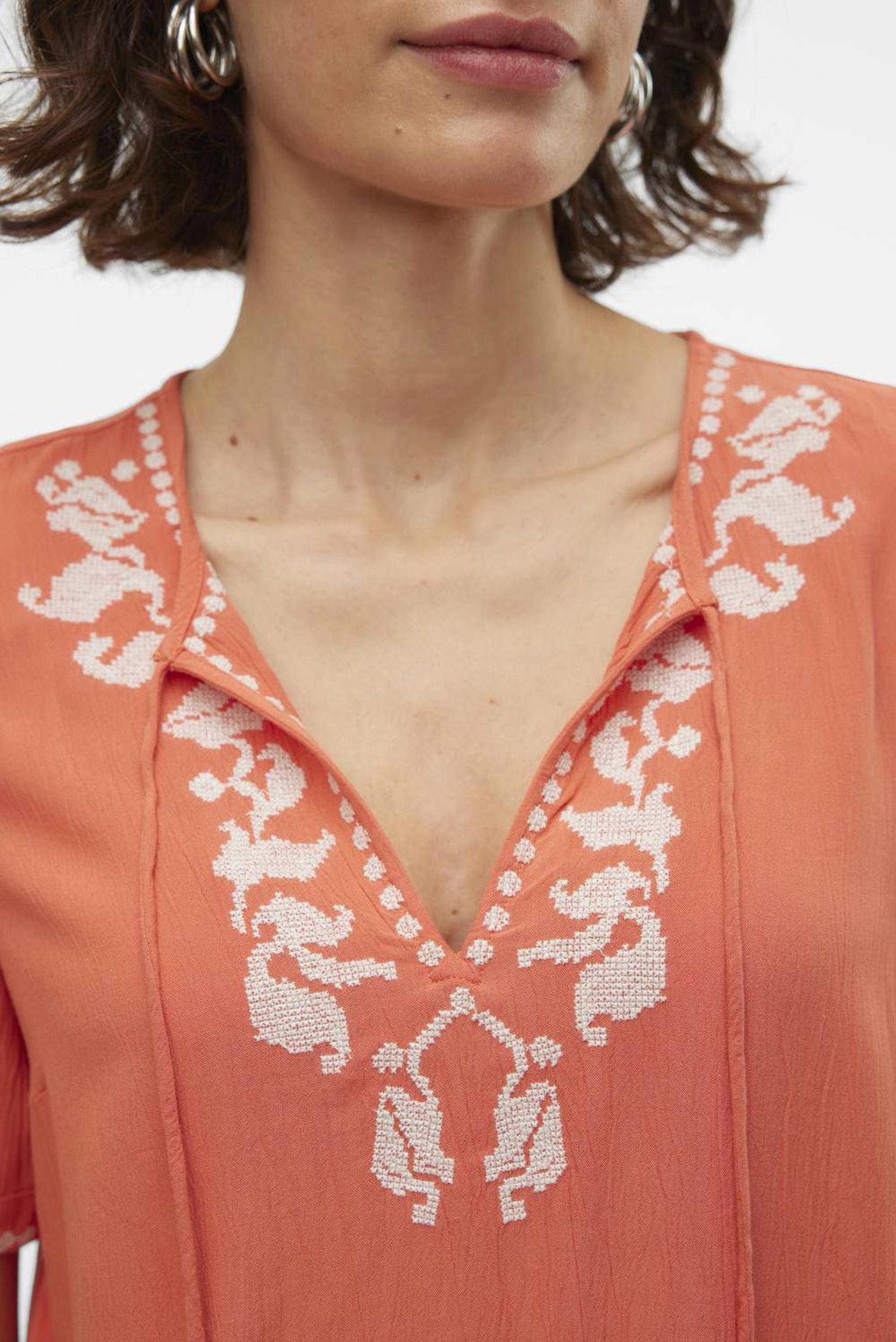 Terracotta kleurige top SVELLA van VERO MODA
