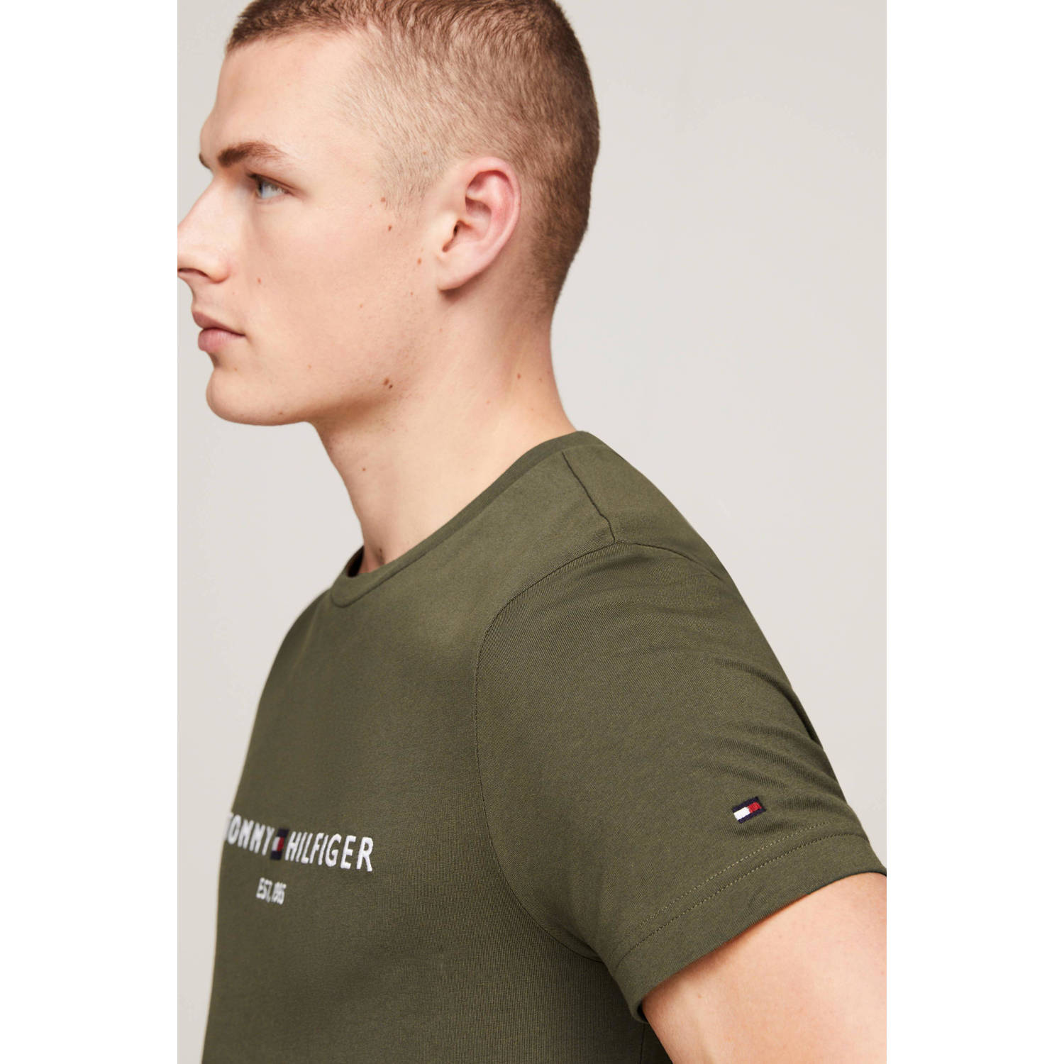 Tommy Hilfiger slim fit T-shirt met logo army green