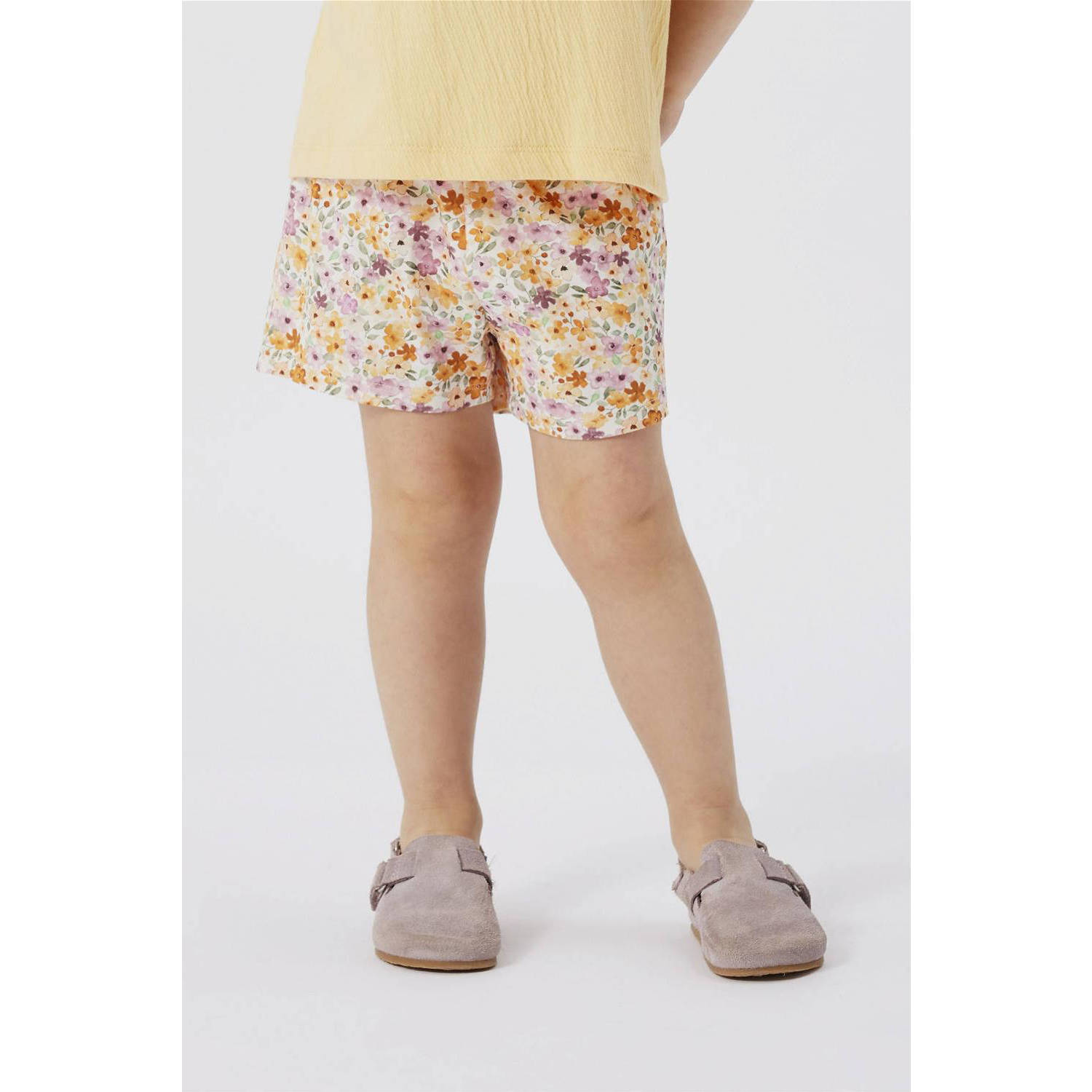 Name it MINI gebloemde casual short NMFHISSE ecru multicolor Korte broek Meisjes Katoen 104