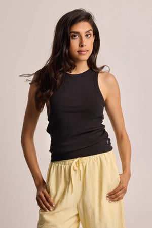top Gia zwart