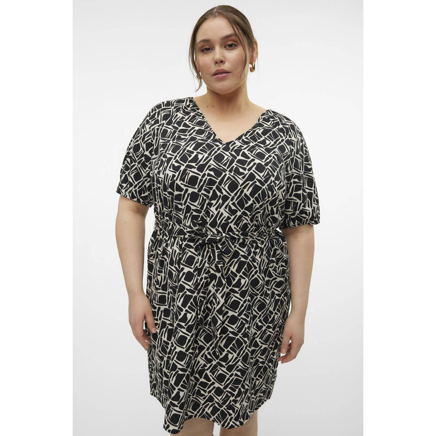 VERO MODA CURVE jurk VMCPAGE met all over print zwart wit