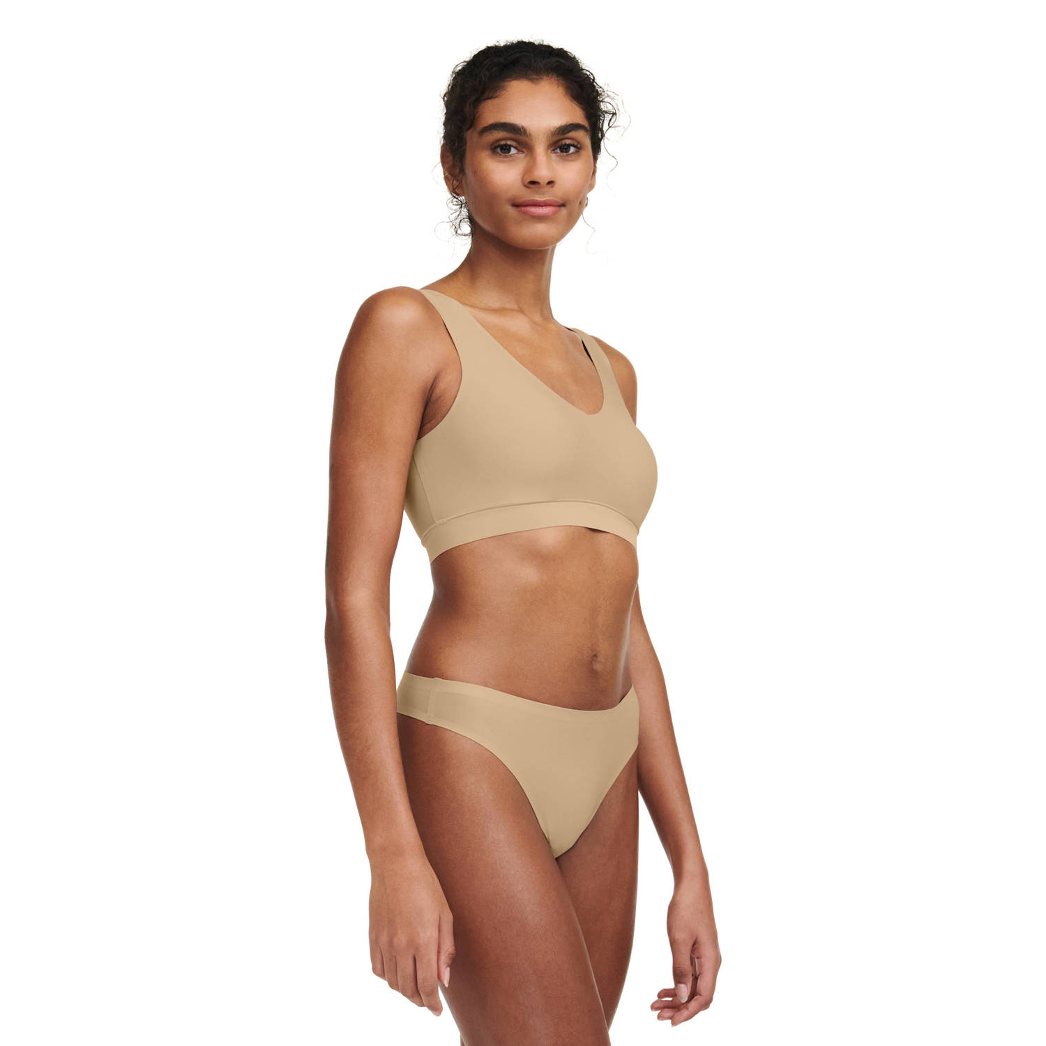 Chantelle string one size Soft Stretch beige