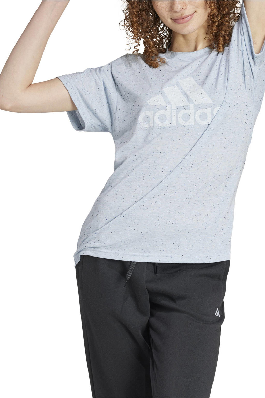 Lichtblauw en witte dames adidas Sportswear T-shirt van polyester met logo dessin, korte mouwen en ronde hals