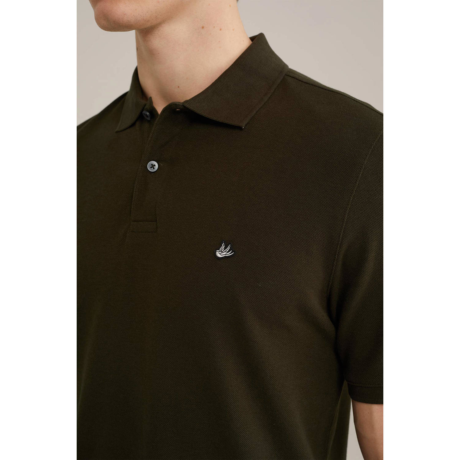 WE Fashion slim fit polo dates