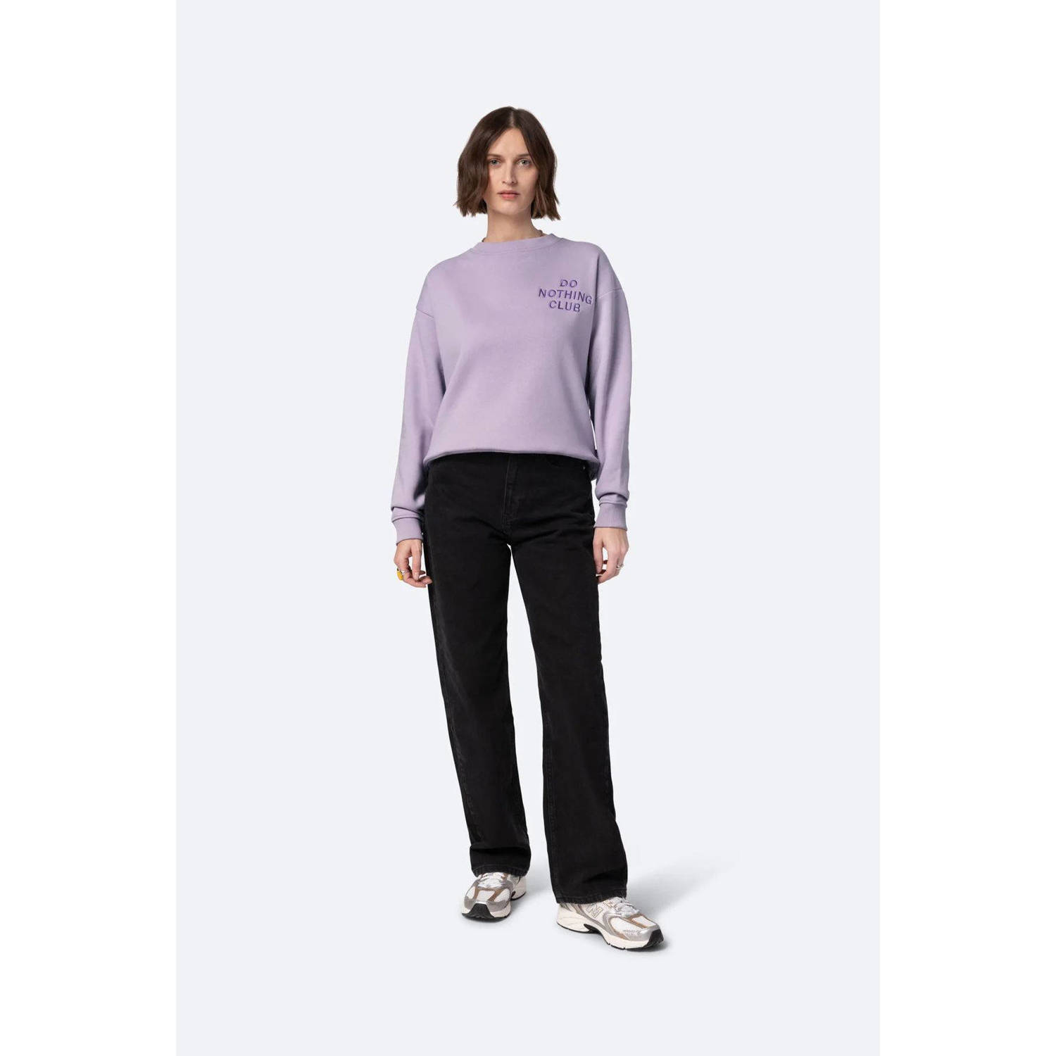 On Vacation Club sweater Do Nothing Club lila