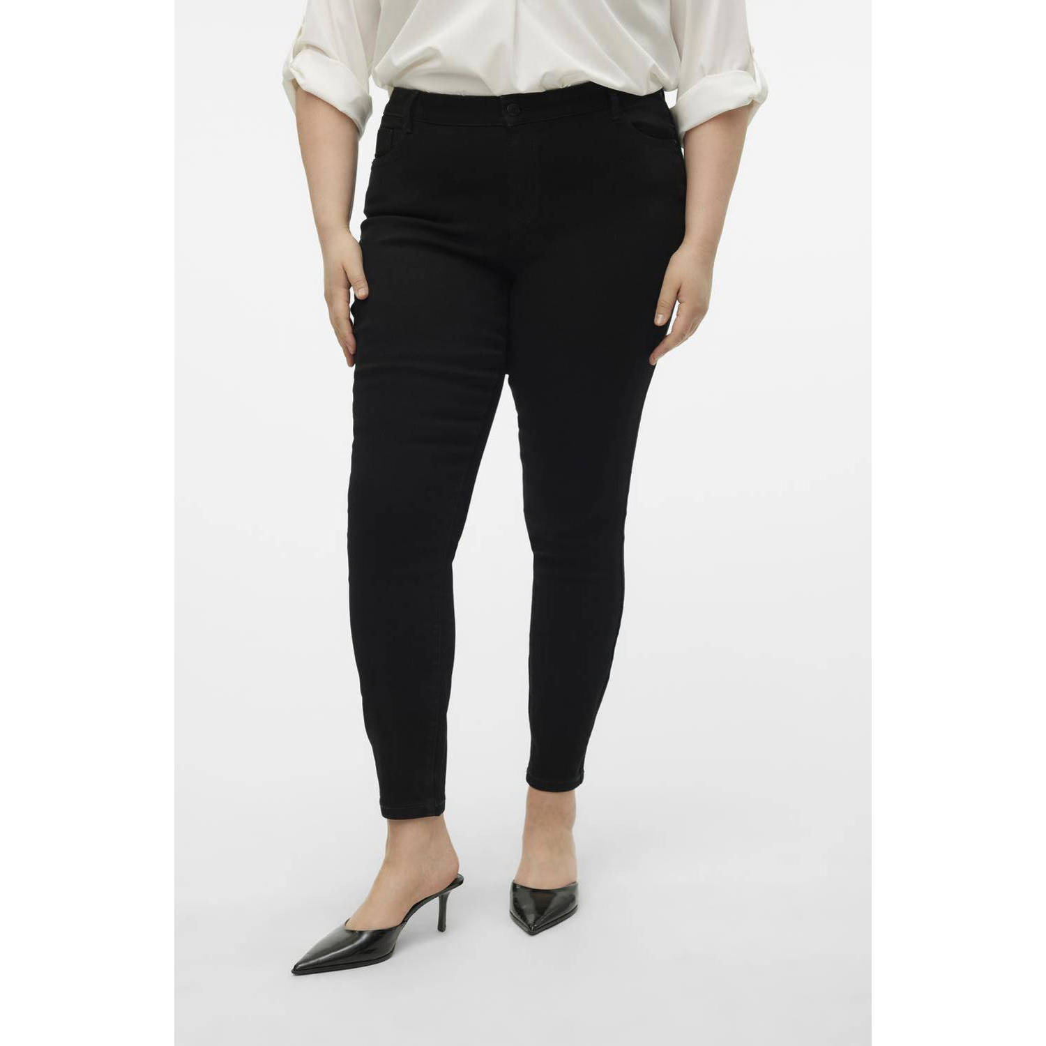 Vero Moda Curve Skinny fit jeans VMCELLY MR SKINNY JEANS BLK CUR NOOS