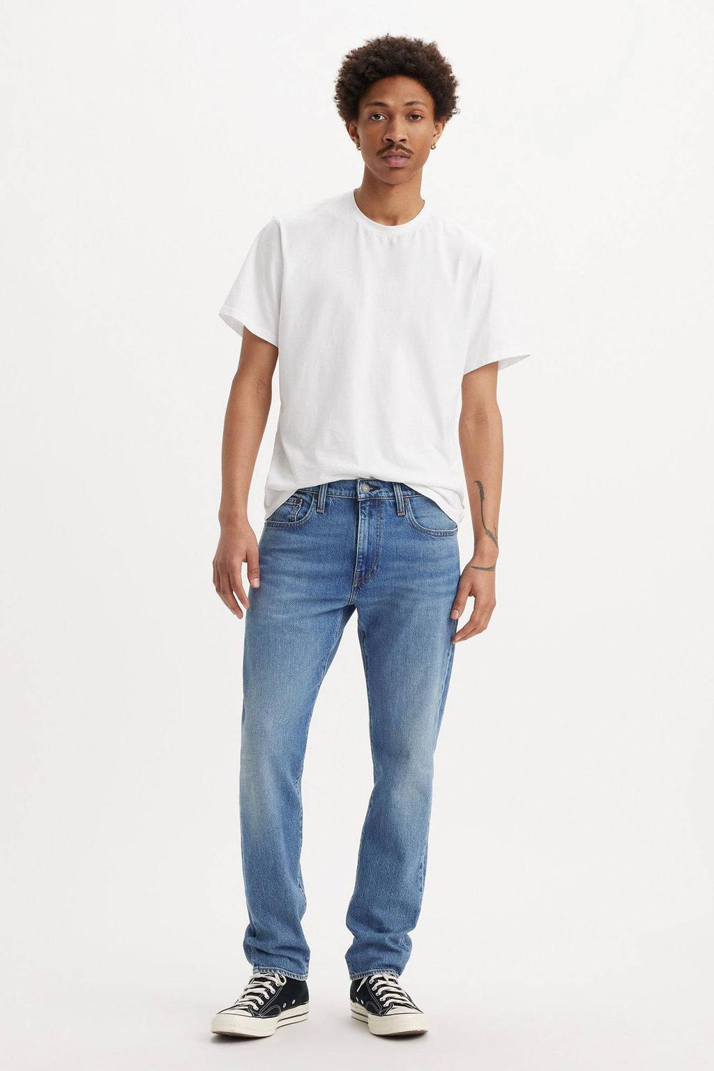 Levi's 502 tapered fit jeans