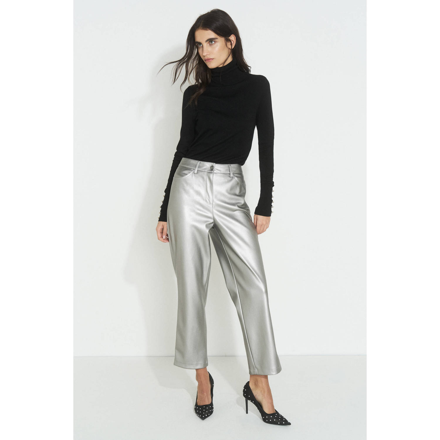 Ruby coltrui met knopen details zwart