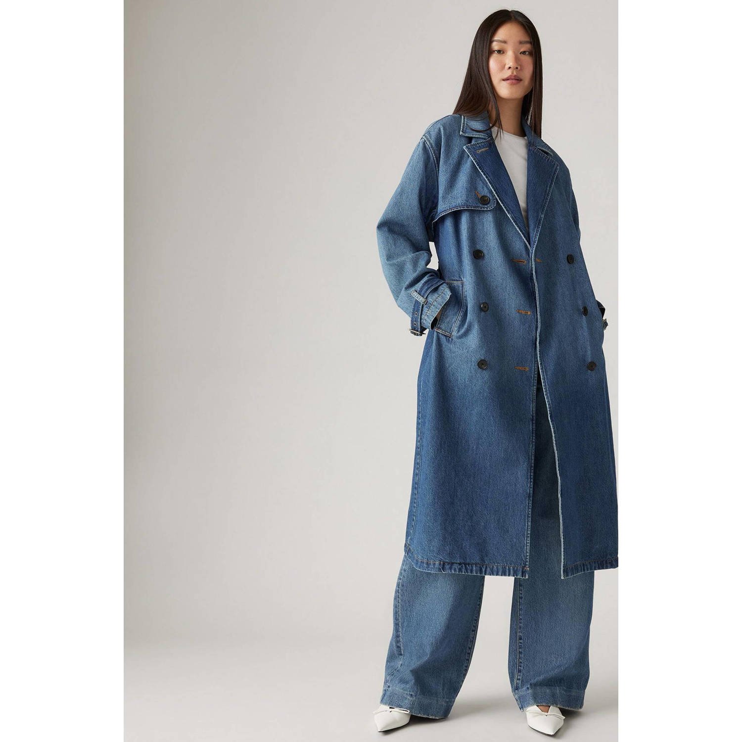 Levi's trenchcoat tussen medium blue denim