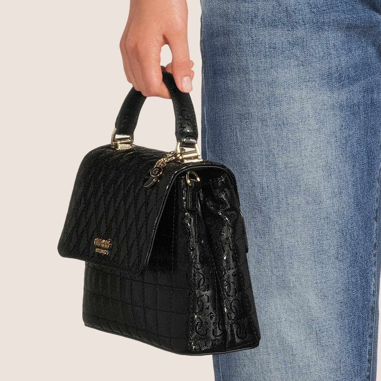 GUESS doorgestikte crossbody tas Yarmilla zwart