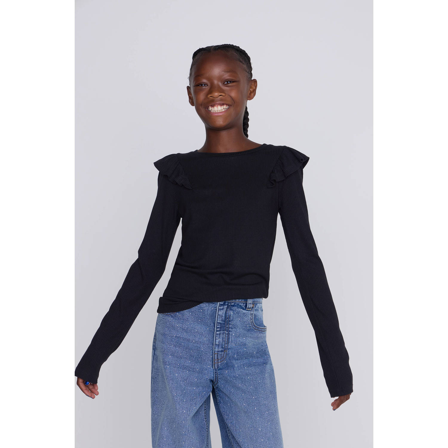 Coolcat Longsleeve Ruffels Rib Top Tegan Zwart