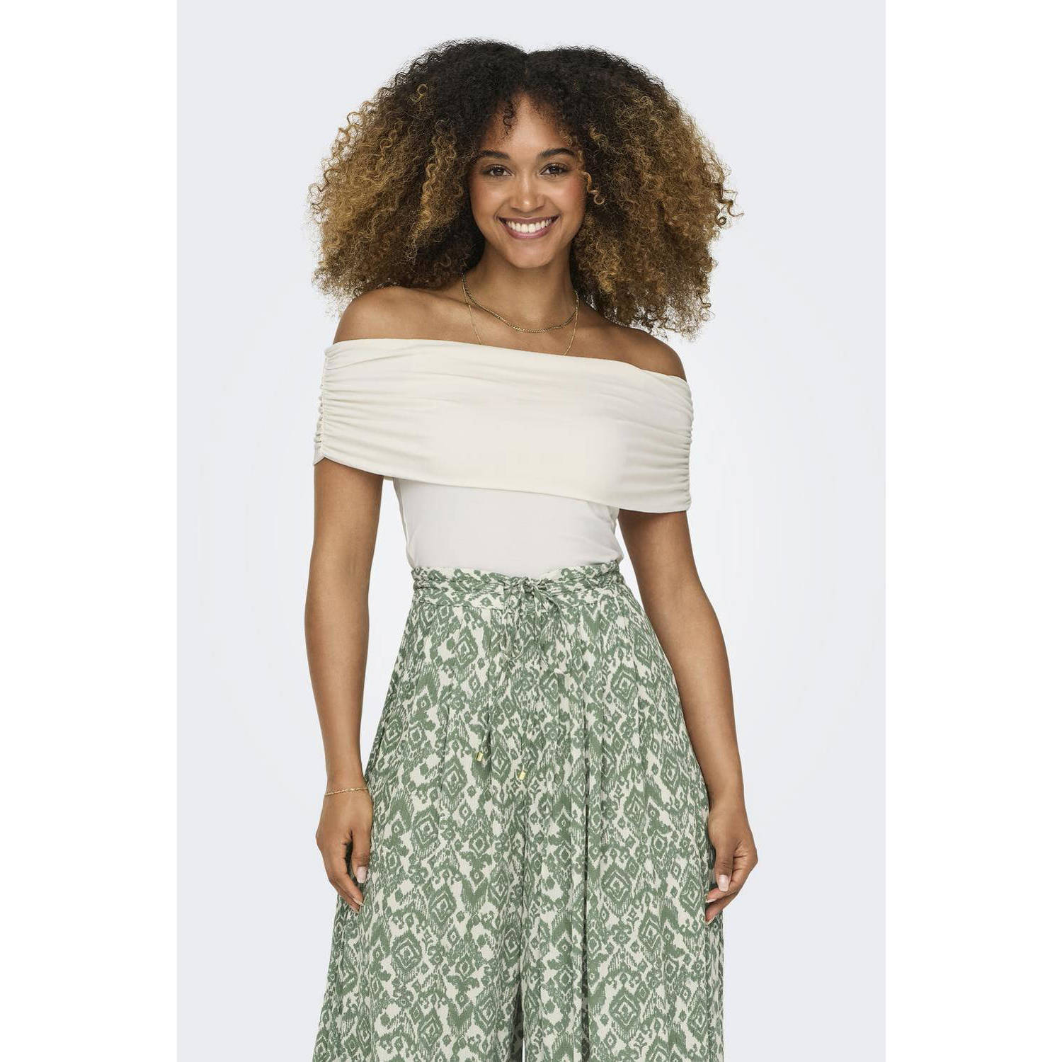 ONLY off shoulder top ONLLIVE wit