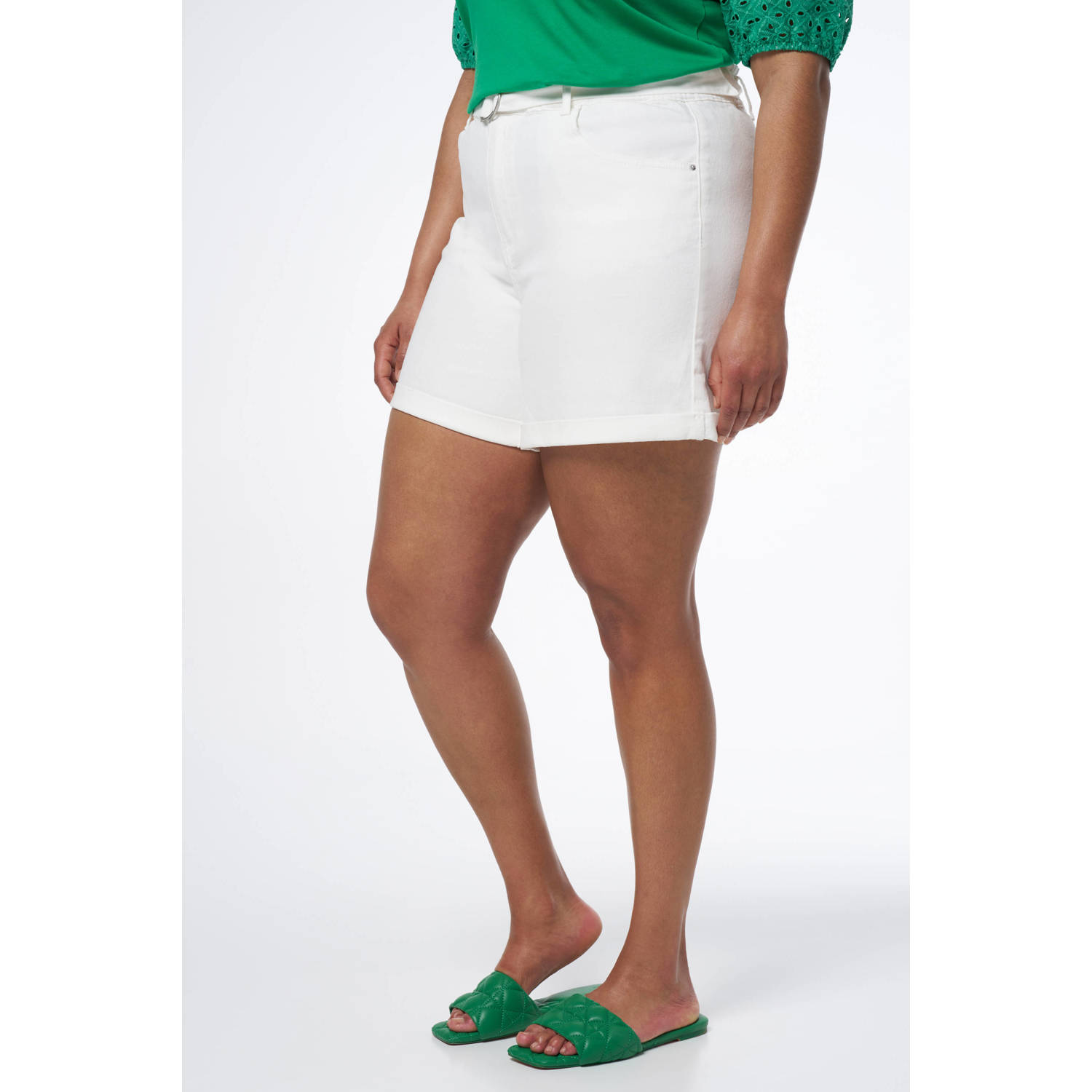 MS Mode high waist straight fit short wit