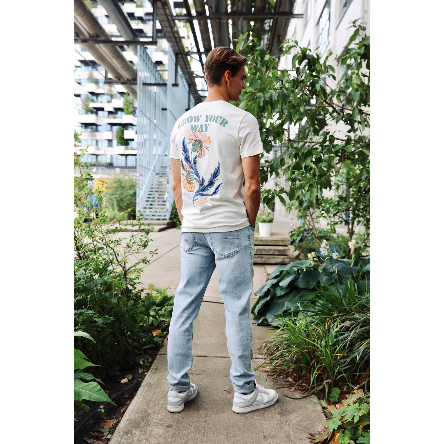 Kultivate regular fit T-shirt WAY met backprint egret