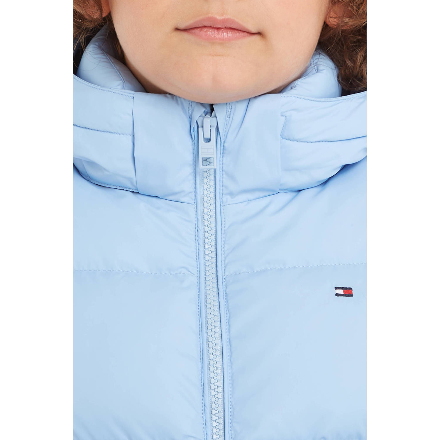 Tommy Hilfiger gewatteerde winterjas ESSENTIAL lichtblauw