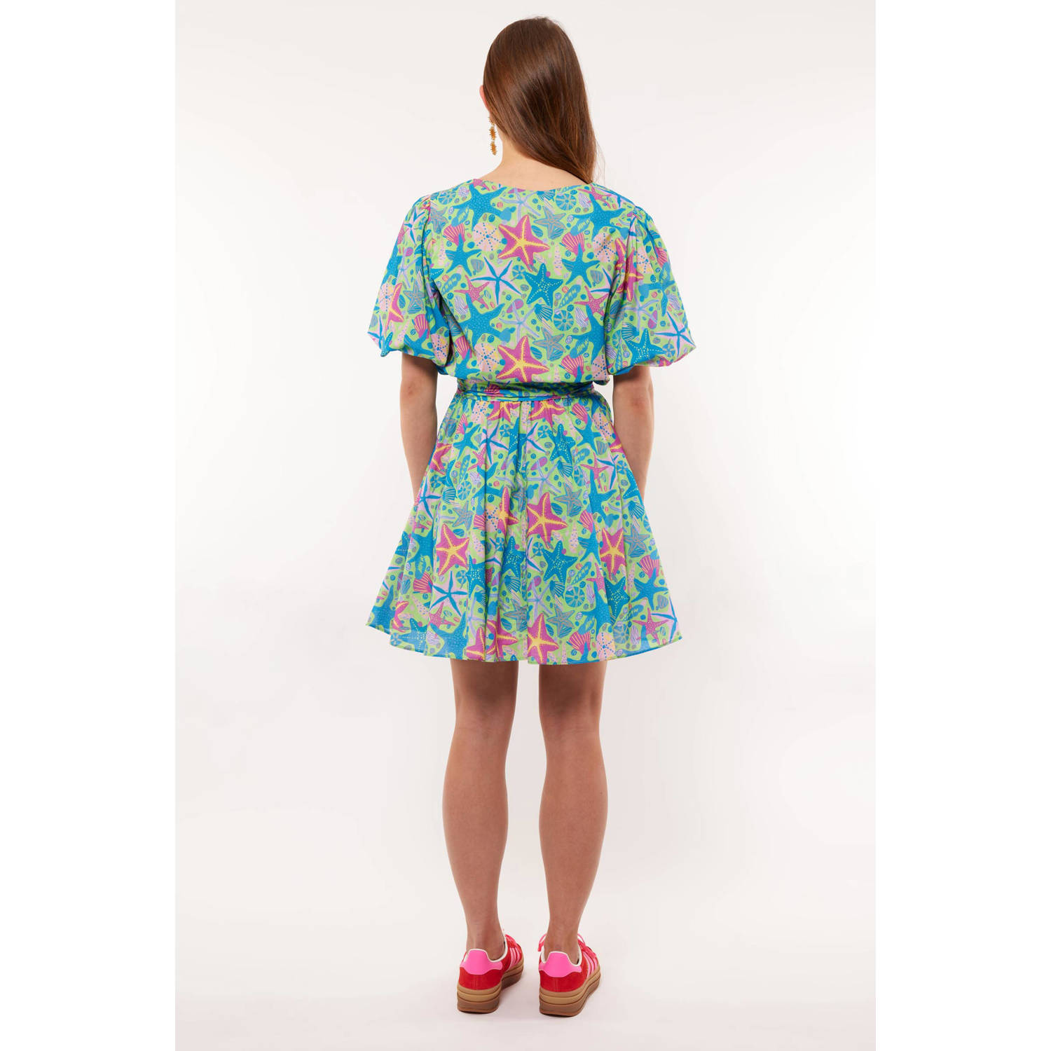 FLURESK jurk Lysa met all over print en ceintuur blauw lichtgroen
