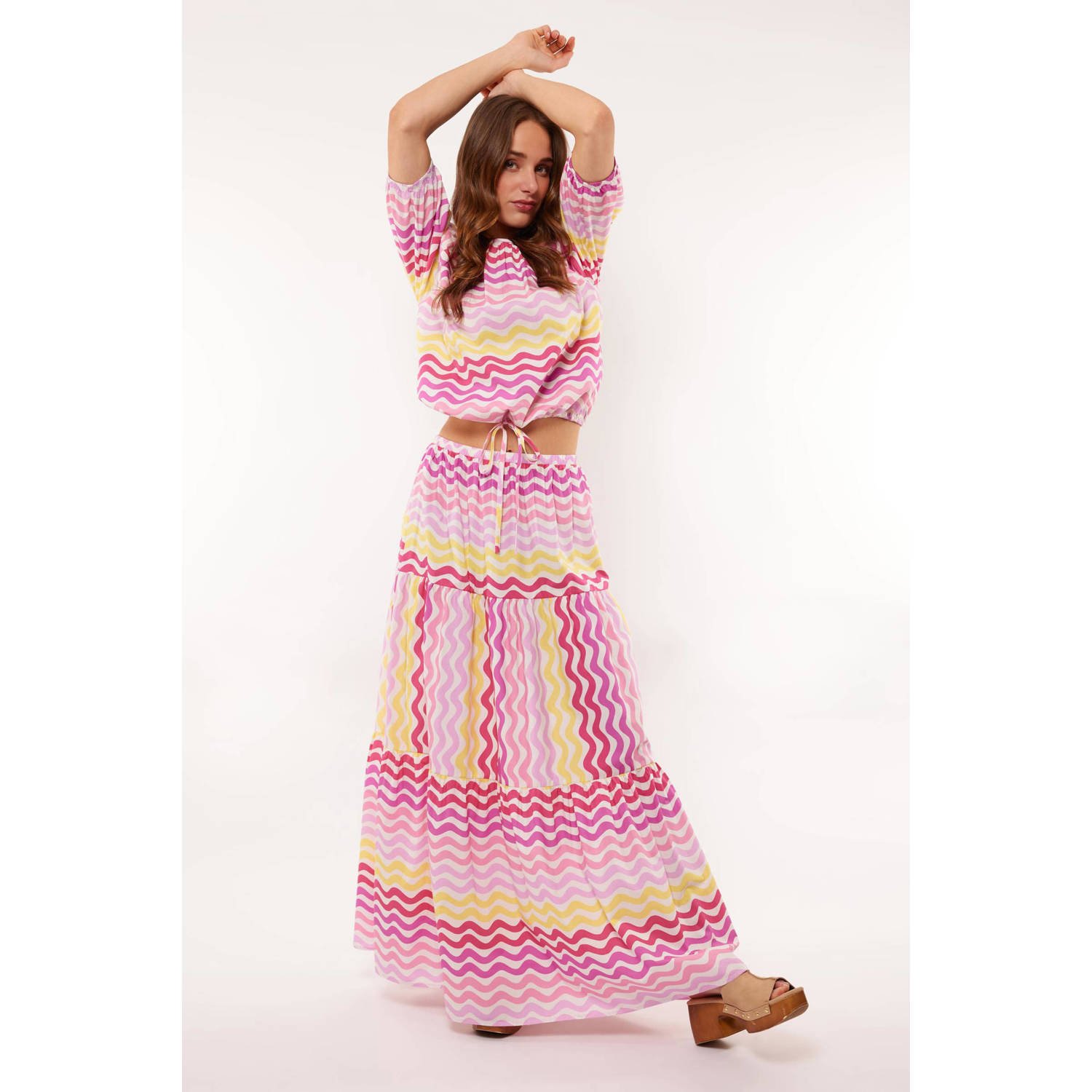 FLURESK rok Jezz met all over print en plooien ecru roze