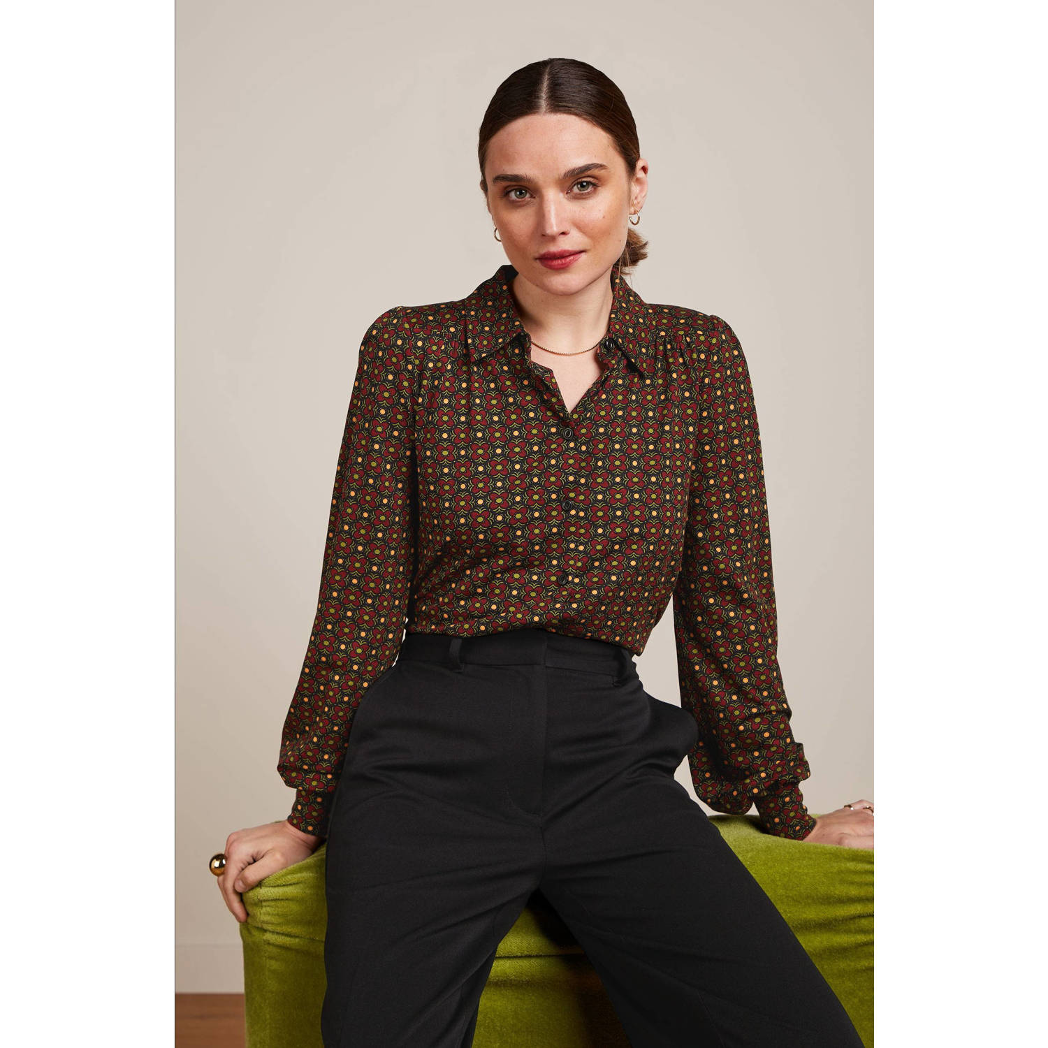 King Louie blouse Carina Blouse Valley met grafische print en plooien rood groen geel