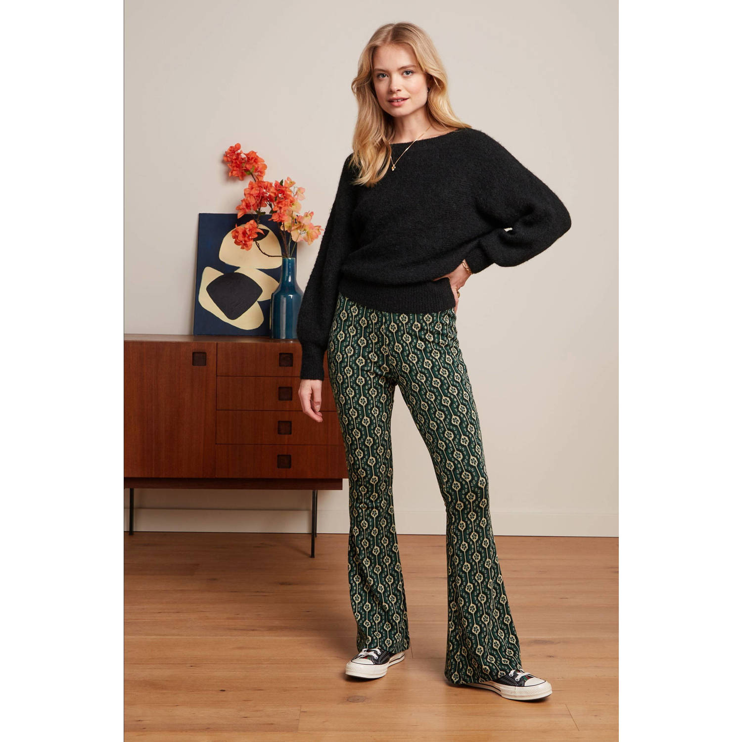 King Louie flared broek Flared Pants Carnaby met grafische print groen geel
