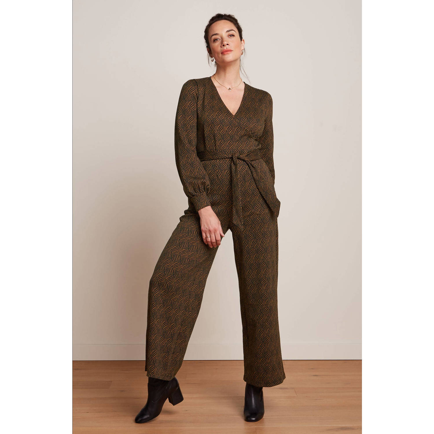 King Louie jumpsuit Zita Jumpsuit Ruby Jacquard met grafische print zwart goud