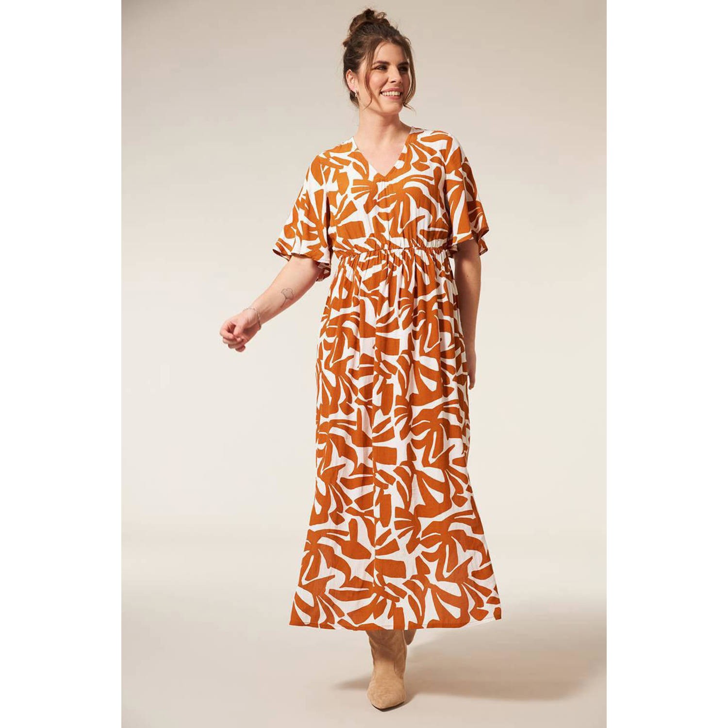 Miss Etam maxi A-lijn jurk met all over print oranje wit