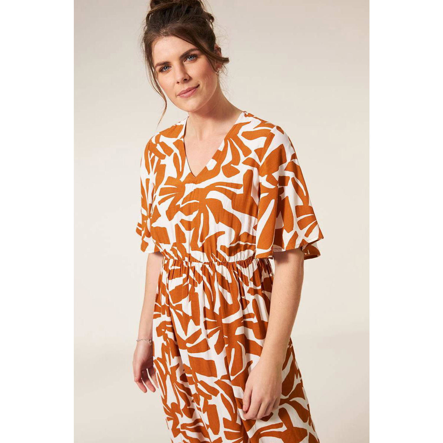 Miss Etam maxi A-lijn jurk met all over print oranje wit
