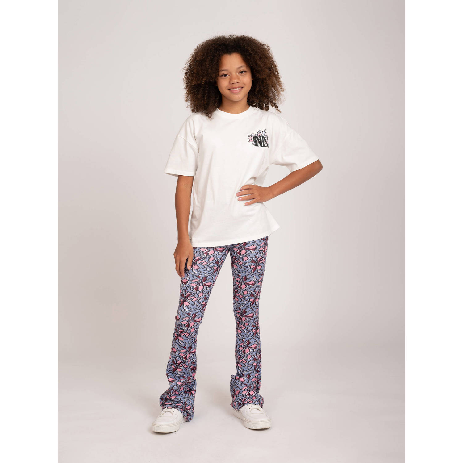 NIK&NIK T-shirt Logo met backprint wit lavendelblauw