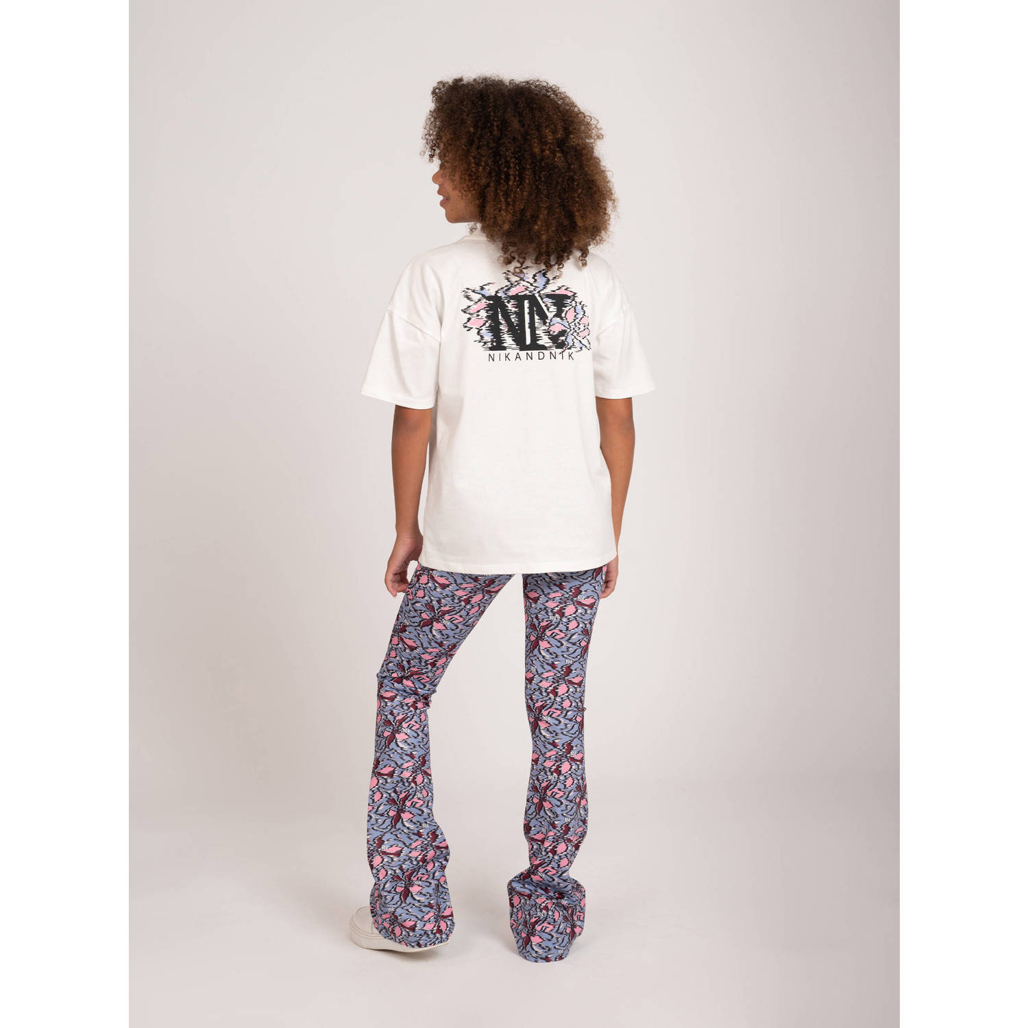 NIK&NIK T-shirt Logo met backprint wit lavendelblauw