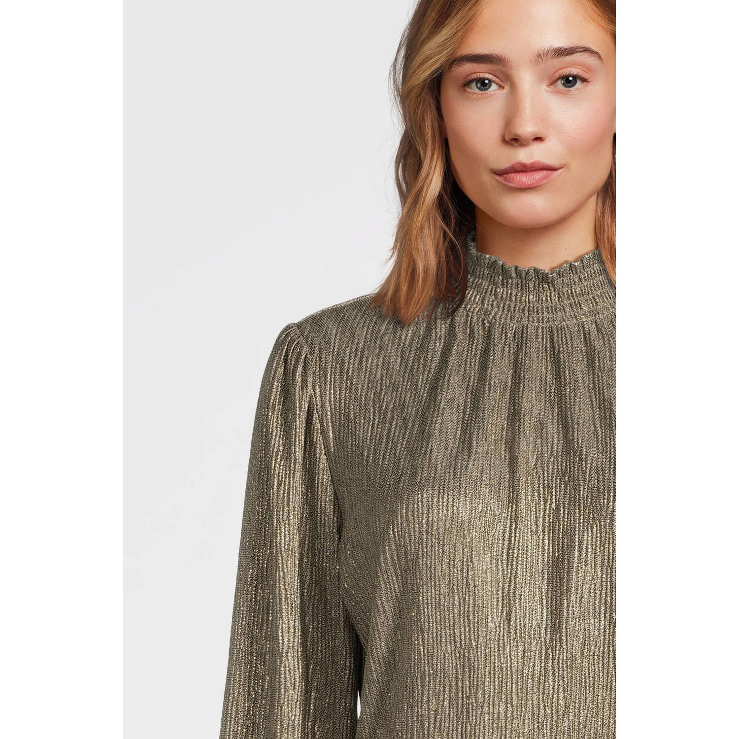 Aaiko top goud