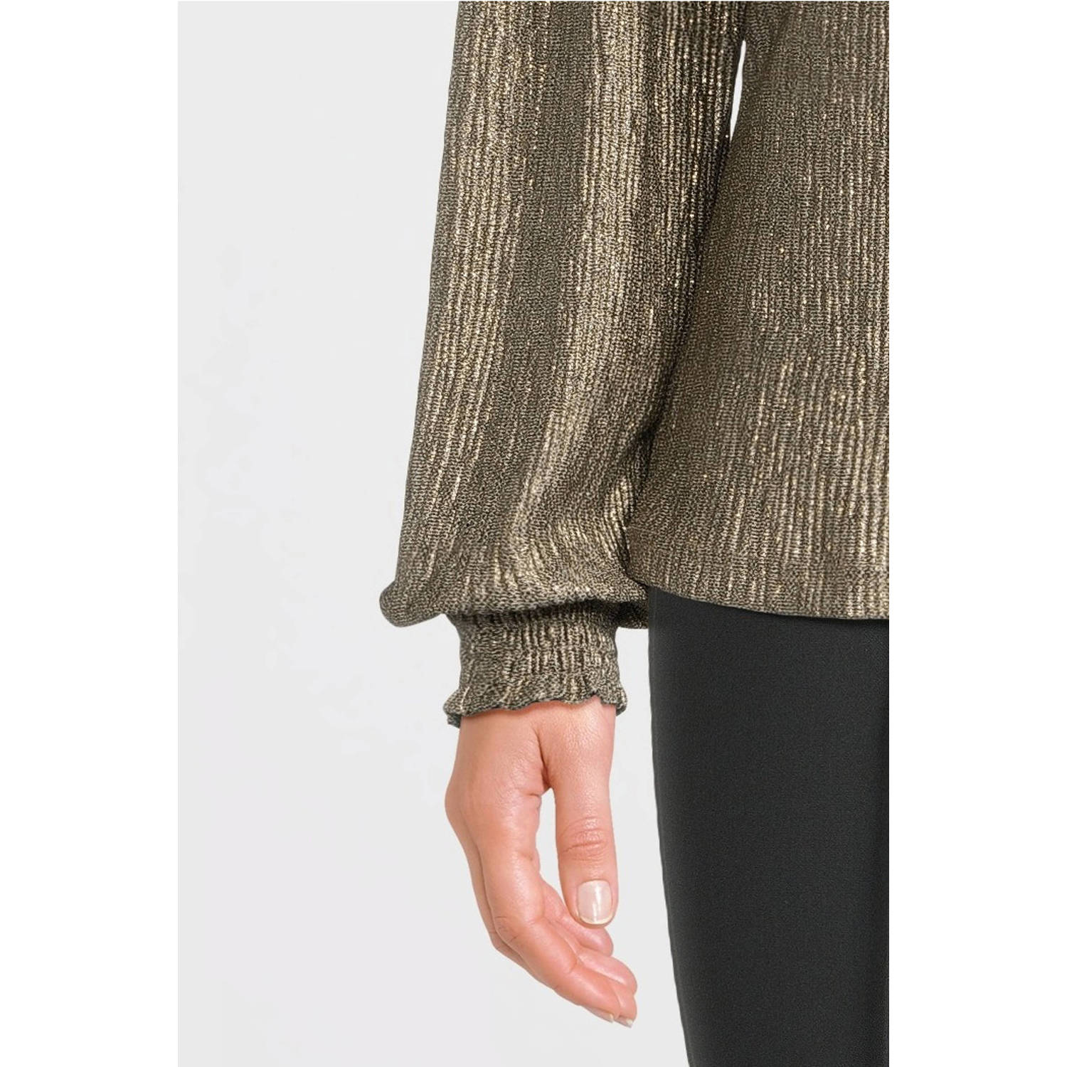 Aaiko top goud