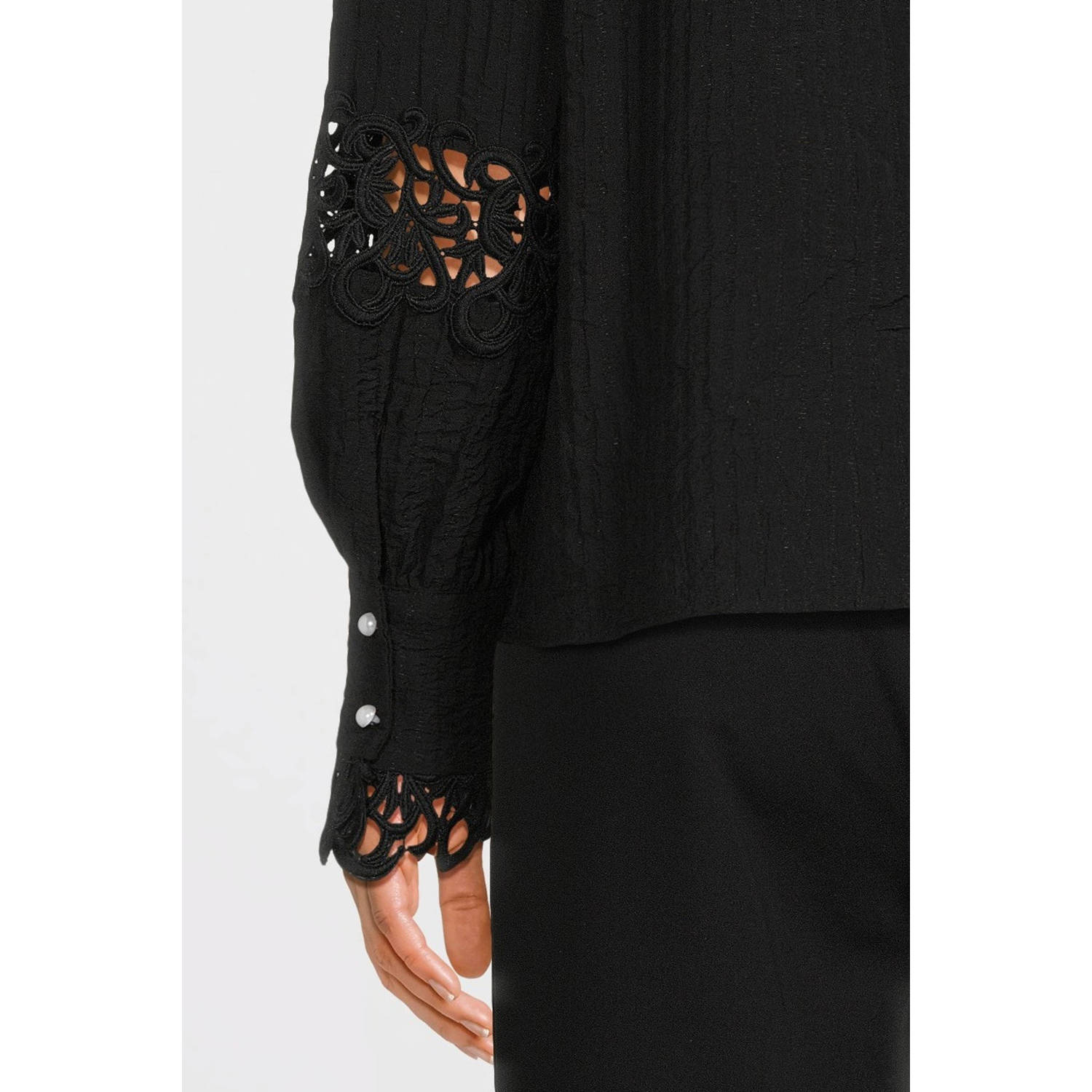 Aaiko blouse met borduursels zwart