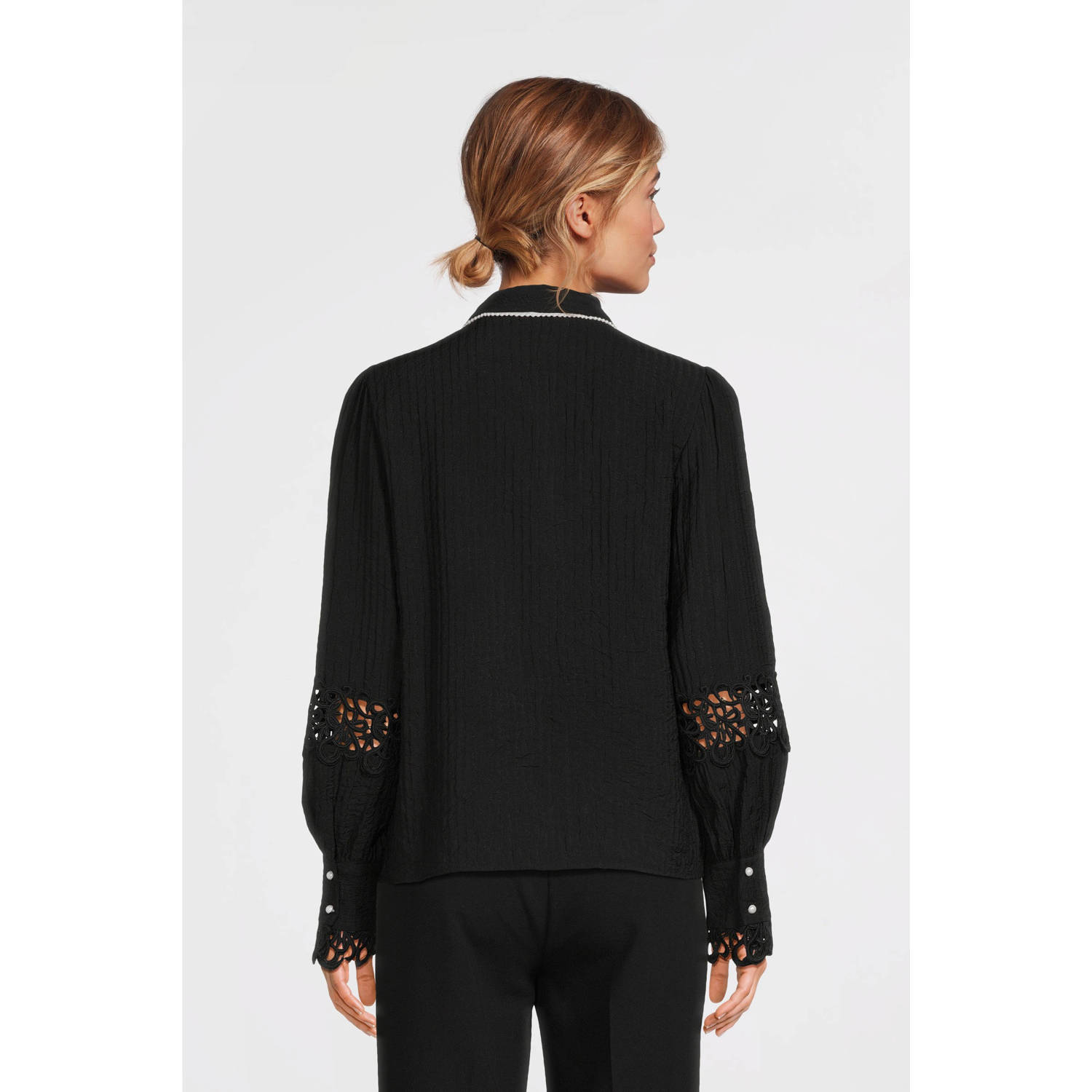 Aaiko blouse met borduursels zwart
