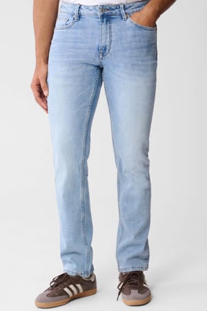 Shoeby straight leg L32 jeans bleached