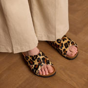 thumbnail: Manfield leren slippers met panterprint beige