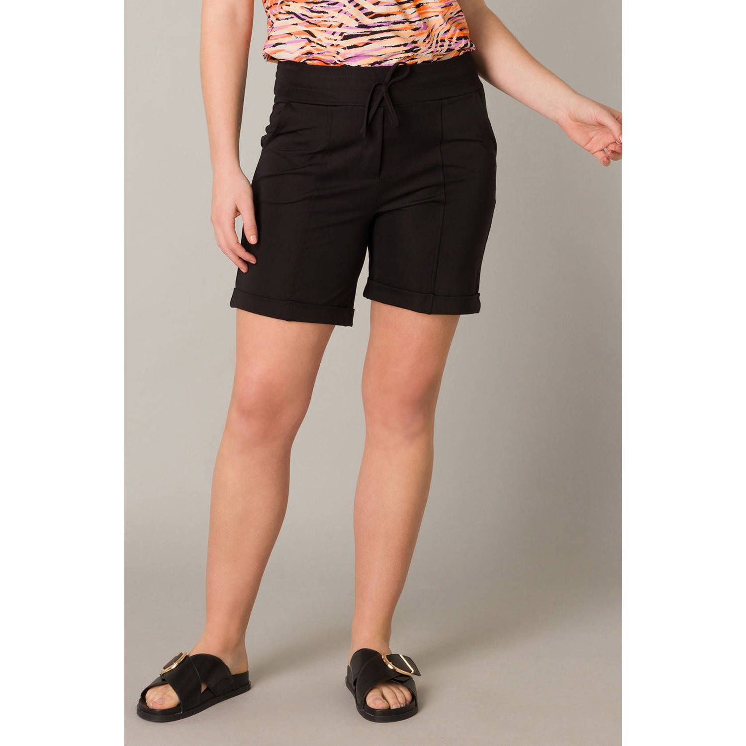 ES&SY straight fit short zwart