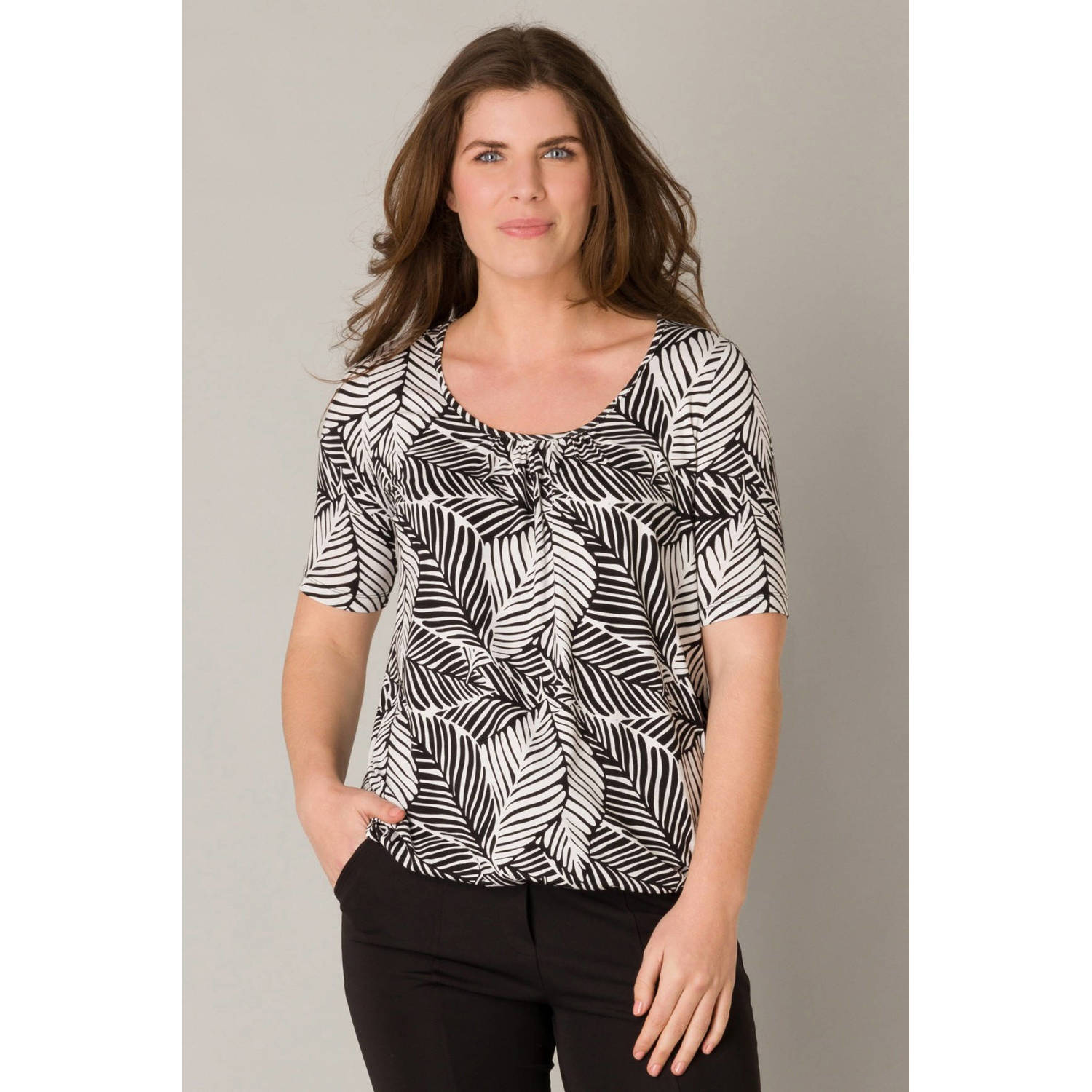 ES&SY top zwart