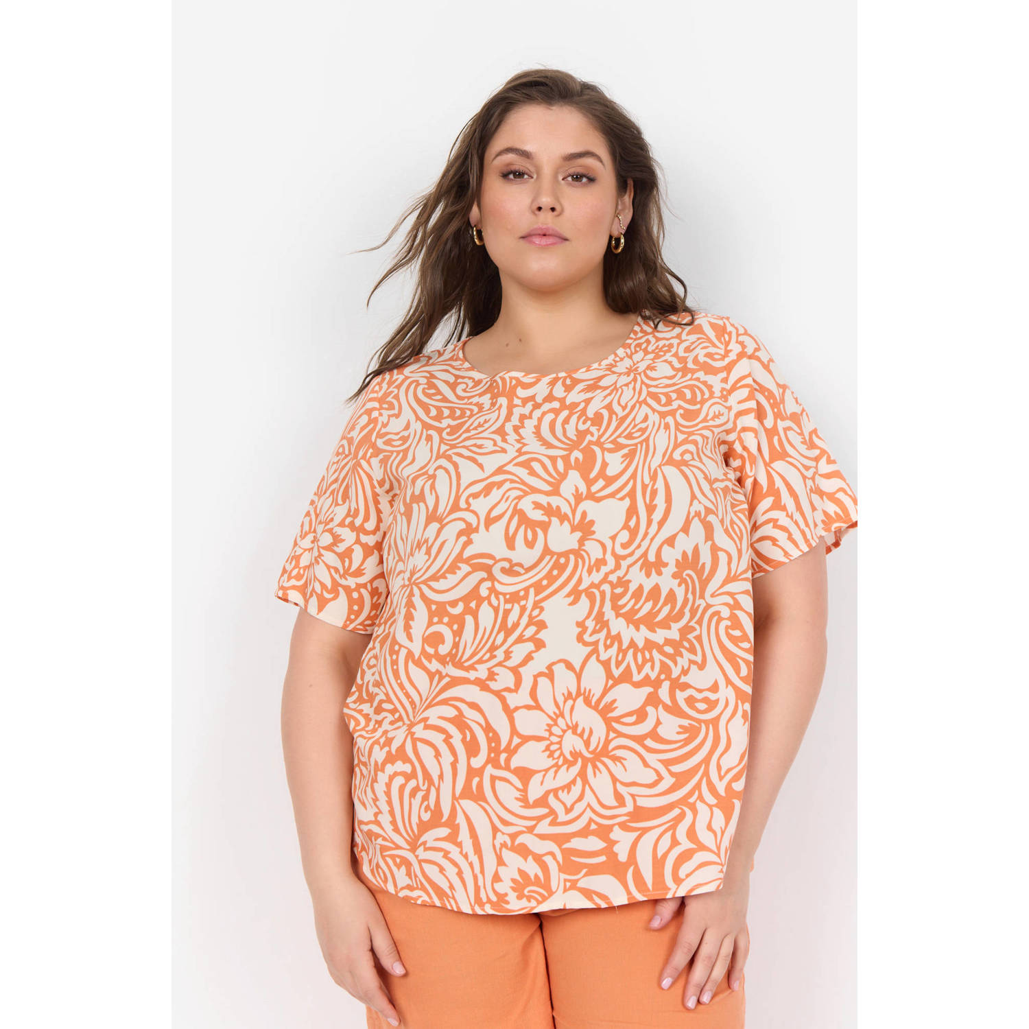 Wasabiconcept top met all over print oranje wit