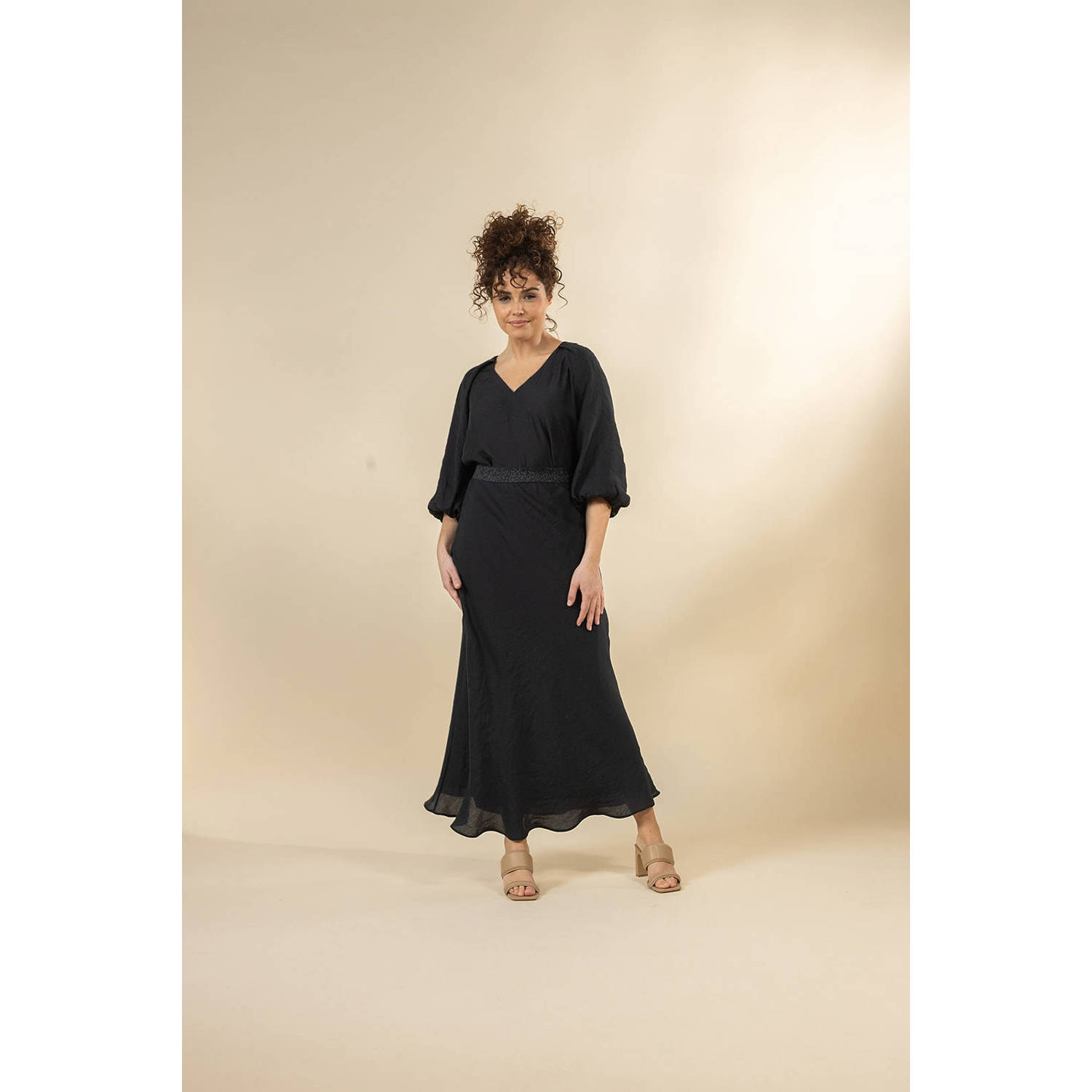 LabeL DOT midi rok