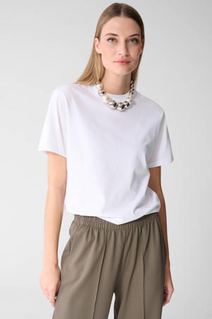 T-shirt wit
