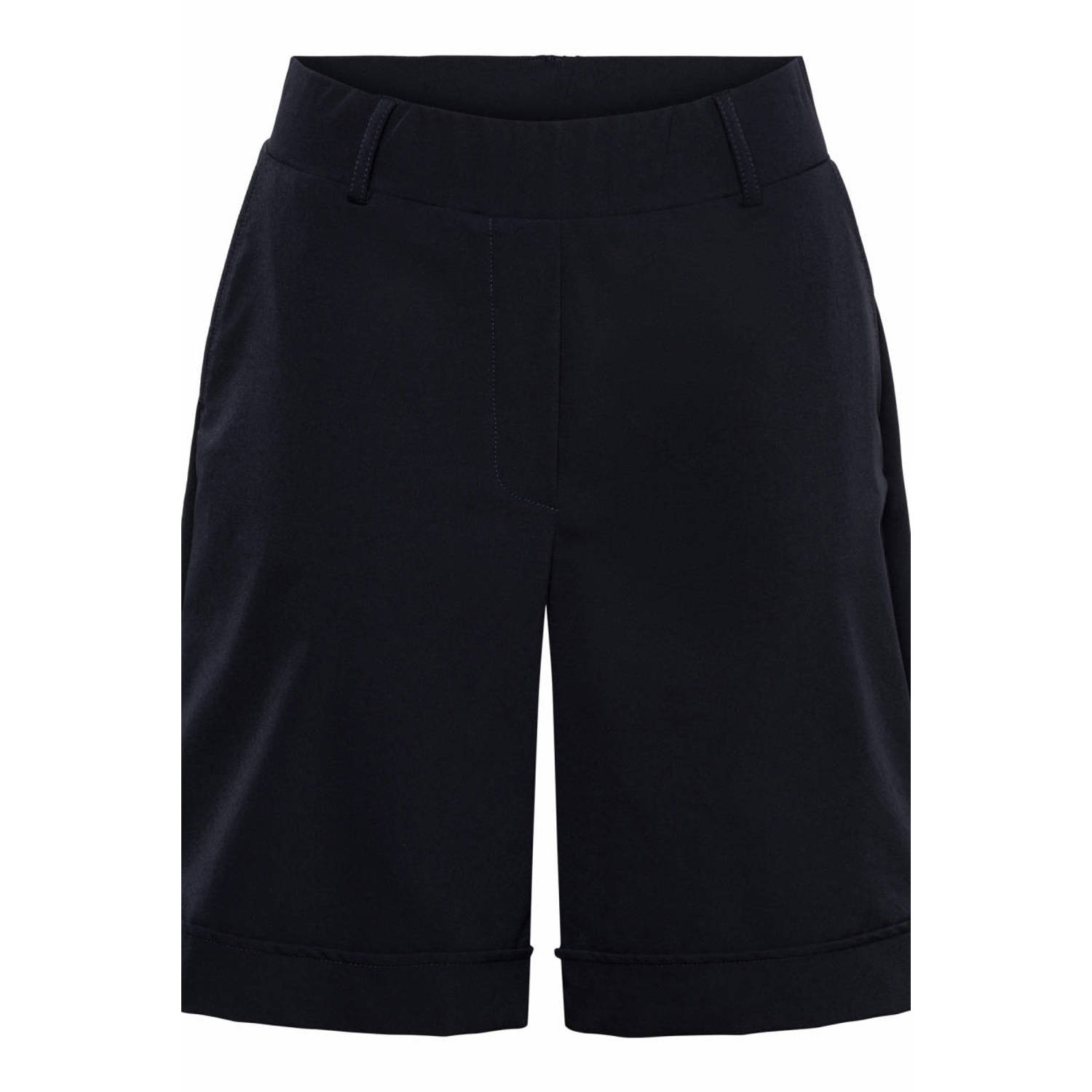 &Co Woman straight fit short