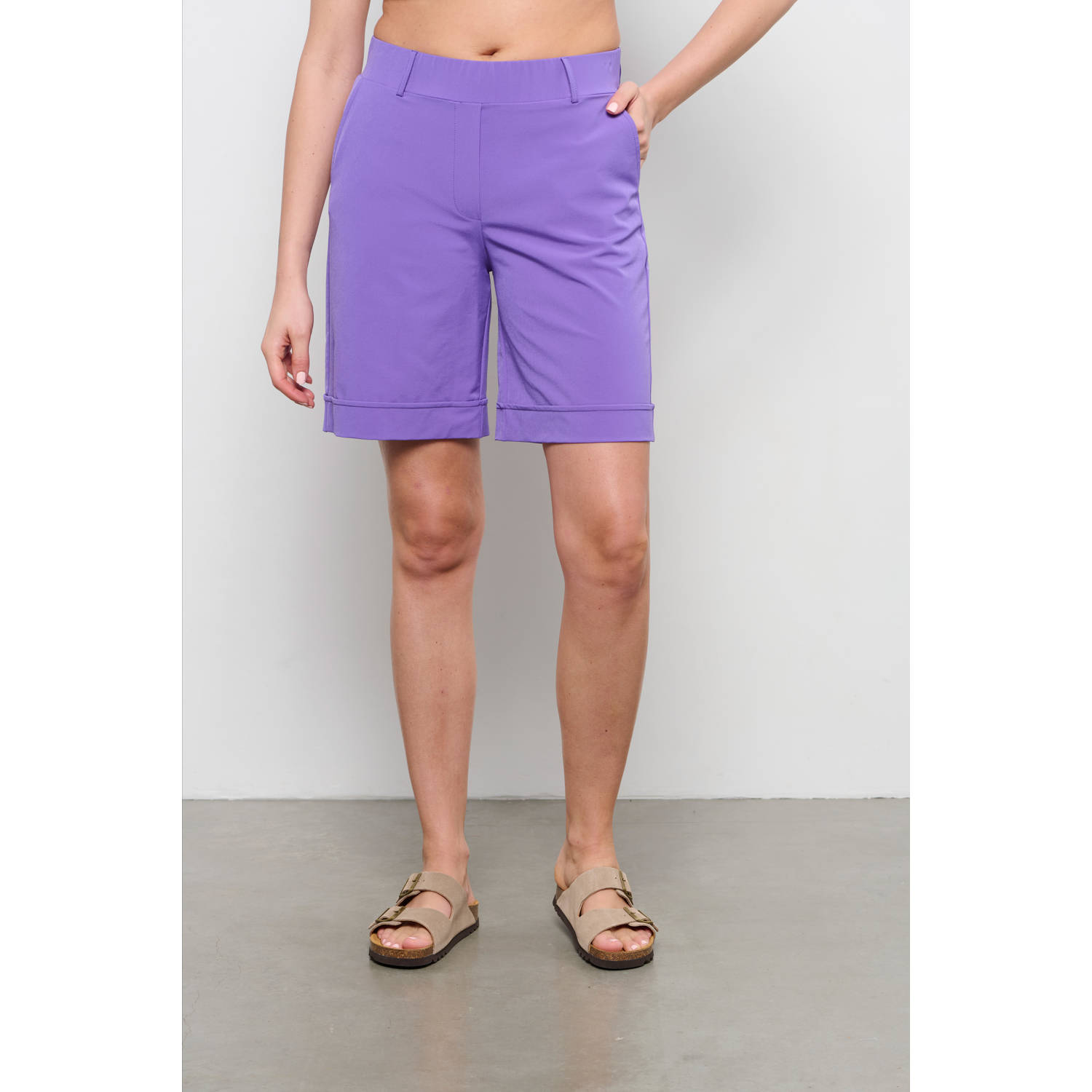 &Co Woman straight fit short van travelstof PHILIS TRAVEL paars