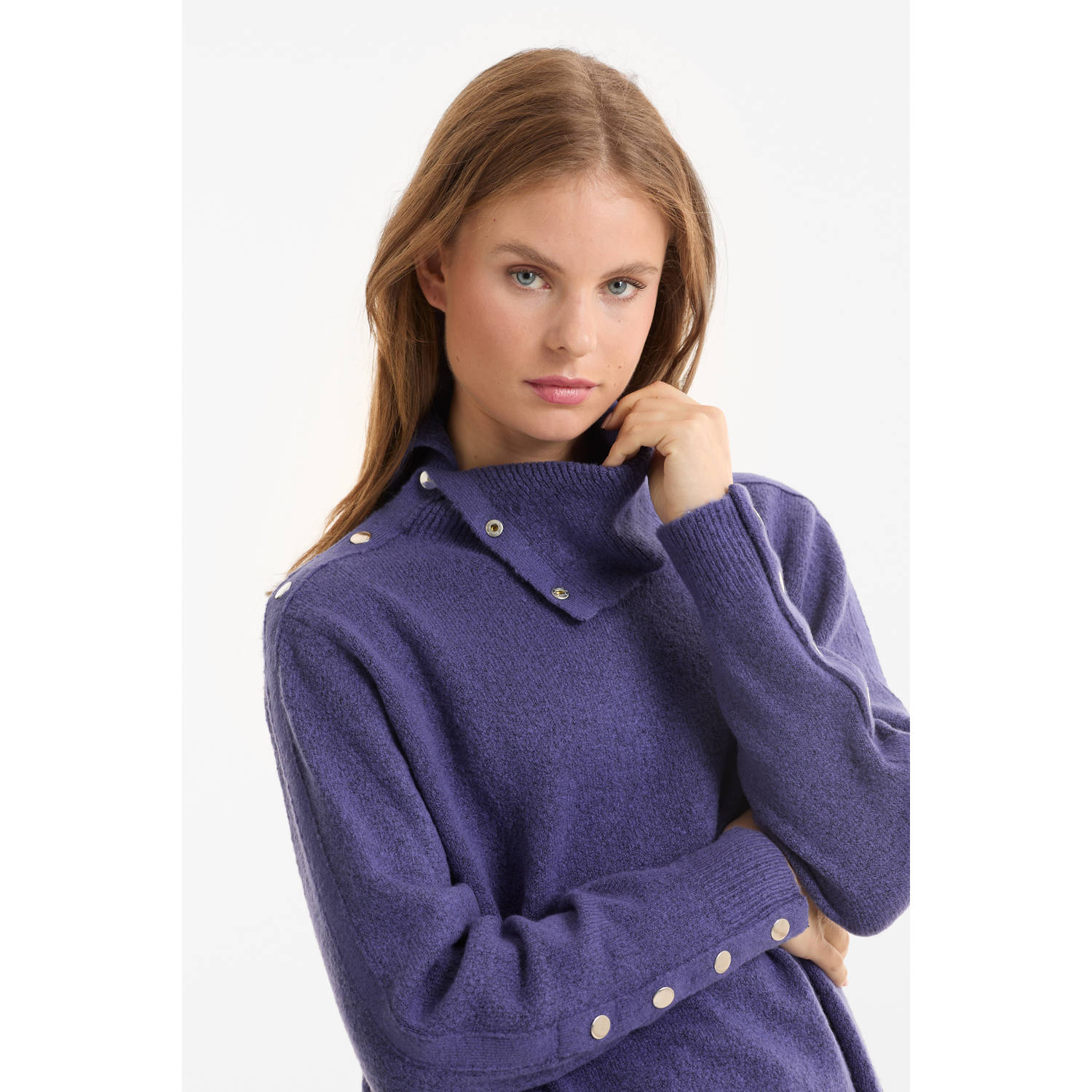 anytime trui met drukknoop detail donkerblauw