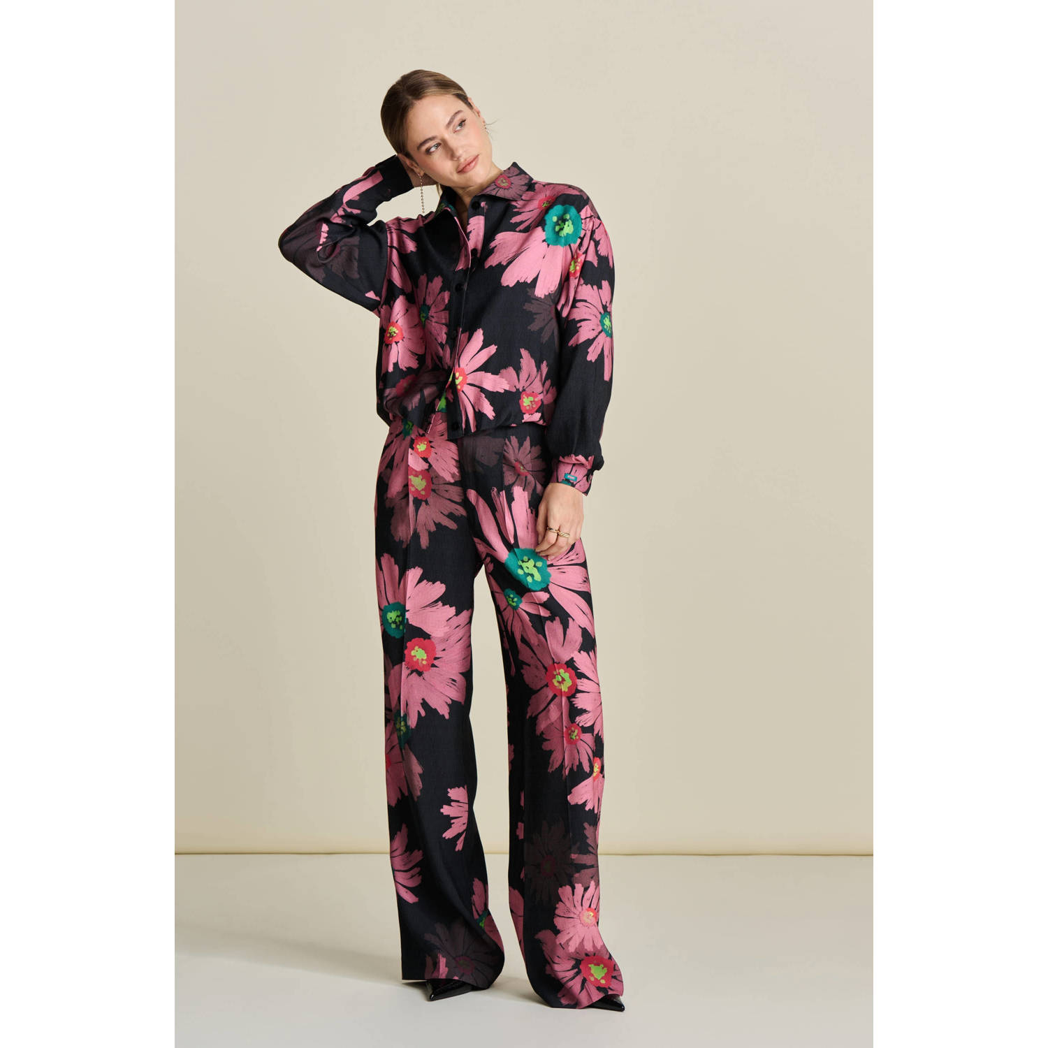 POM Amsterdam gebloemde high waist wide leg broek roze zwart