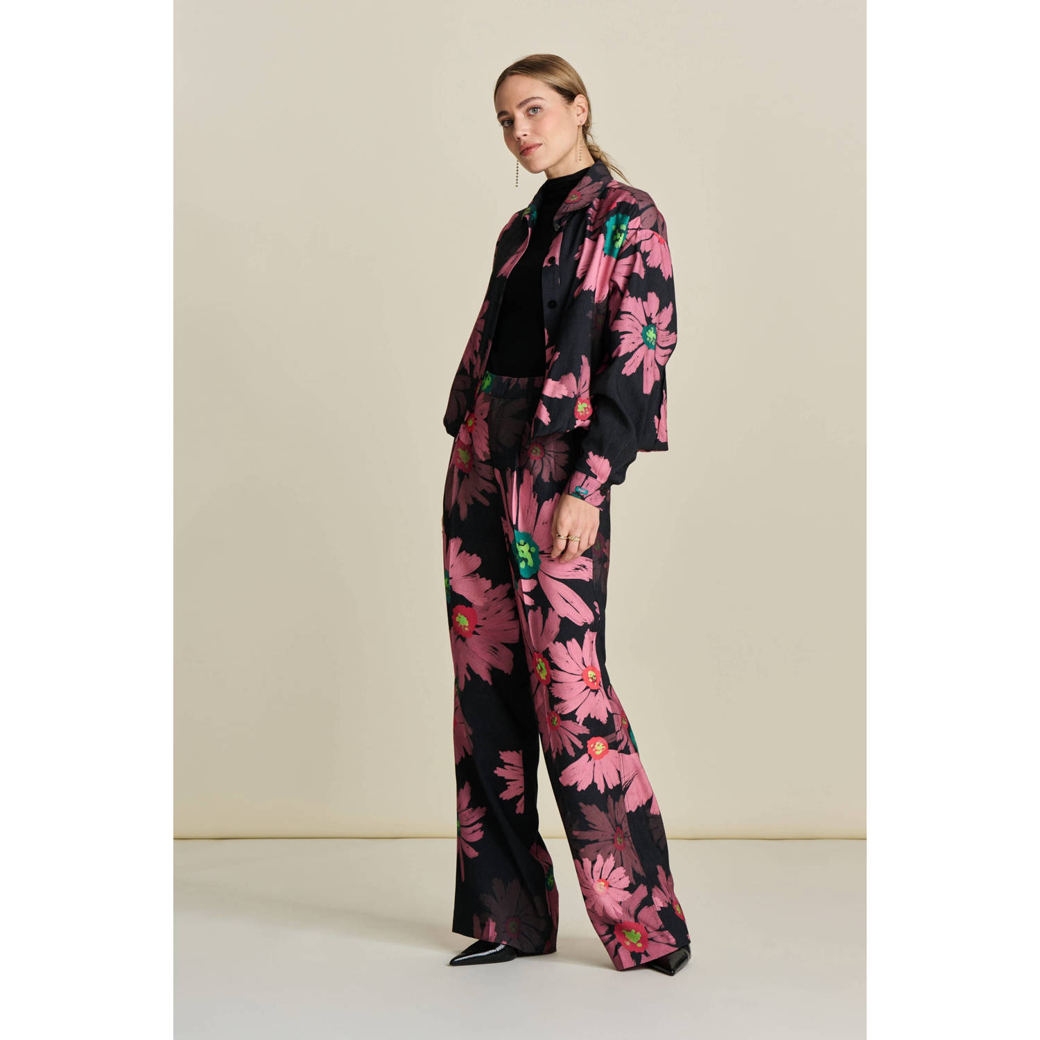 POM Amsterdam gebloemde high waist wide leg broek roze zwart